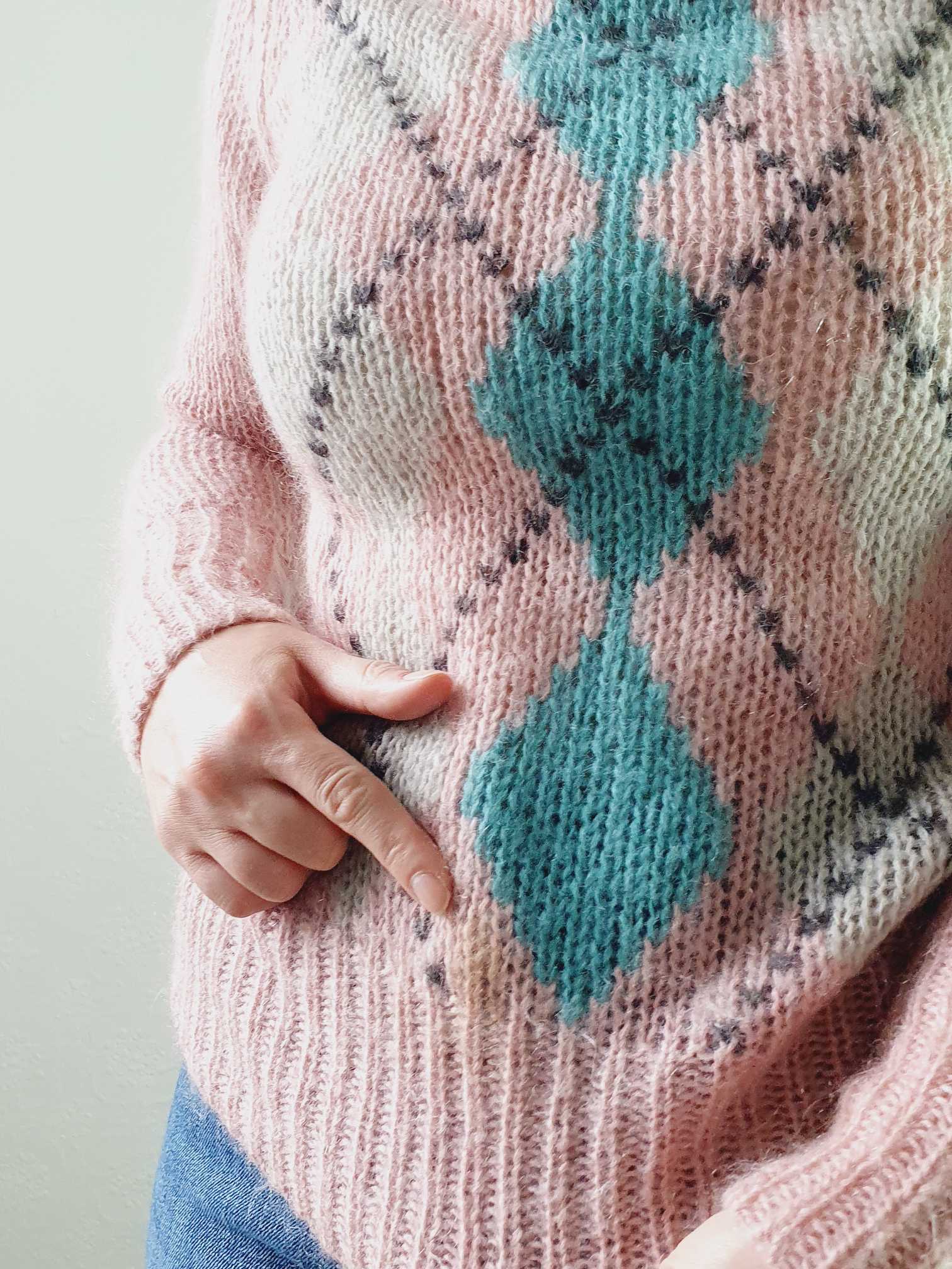 Vintage Argyle Pattern Cowl Neck Pink Mohair Jumper - XS/S - Image 7