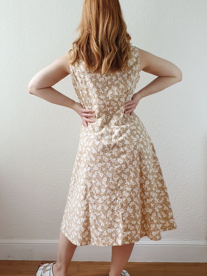 Vintage Beige Floral Sleeveless Dress - M - Image 4