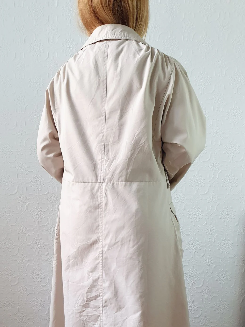 Vintage Beige Single Breasted Trench Coat - S/M - Image 9