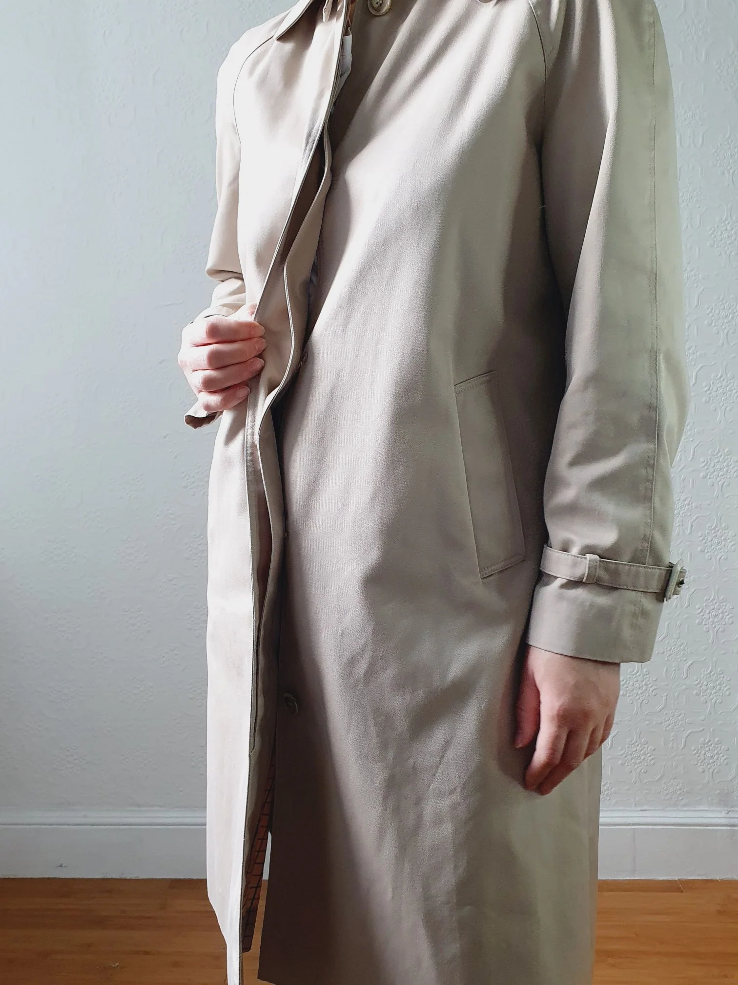 Vintage Beige Single Breasted Trench Coat - XS/S - Image 10