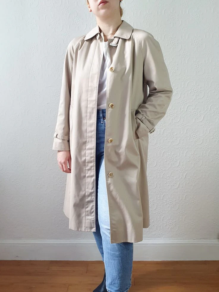 Vintage Beige Single Breasted Trench Coat - XS/S - Image 15