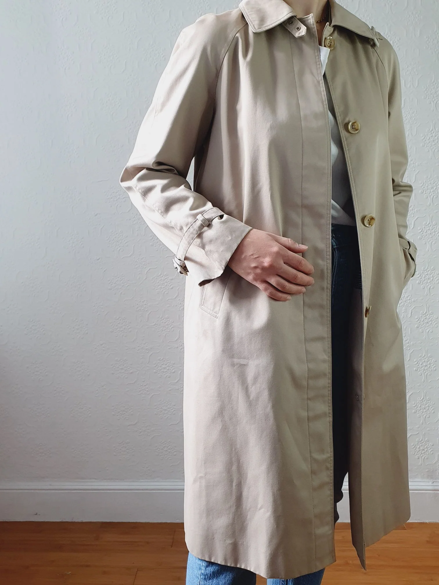 Vintage Beige Single Breasted Trench Coat - XS/S - Image 7