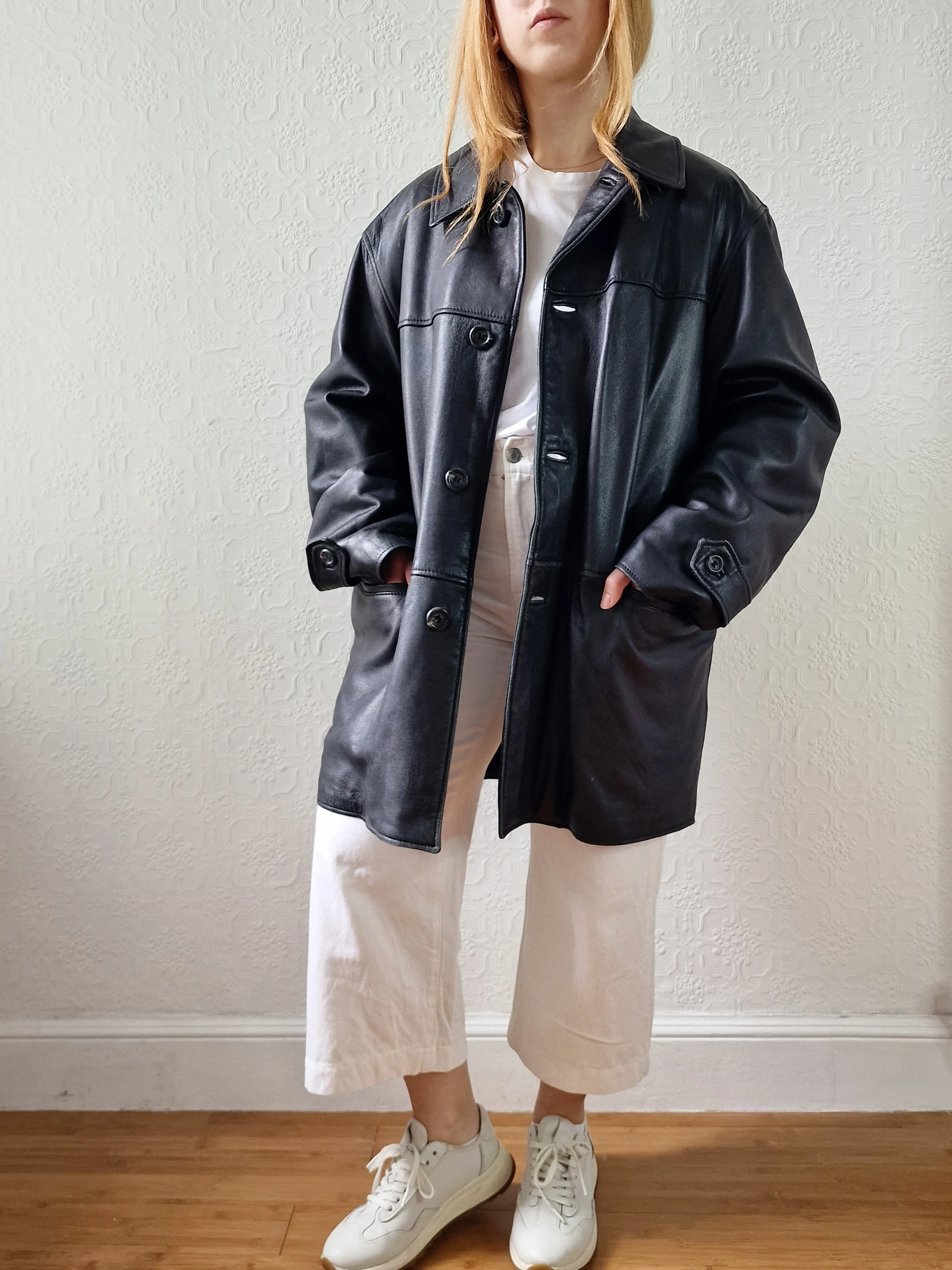 Vintage Black 100% Genuine Leather Jacket with Removable Lining - L - Image 4