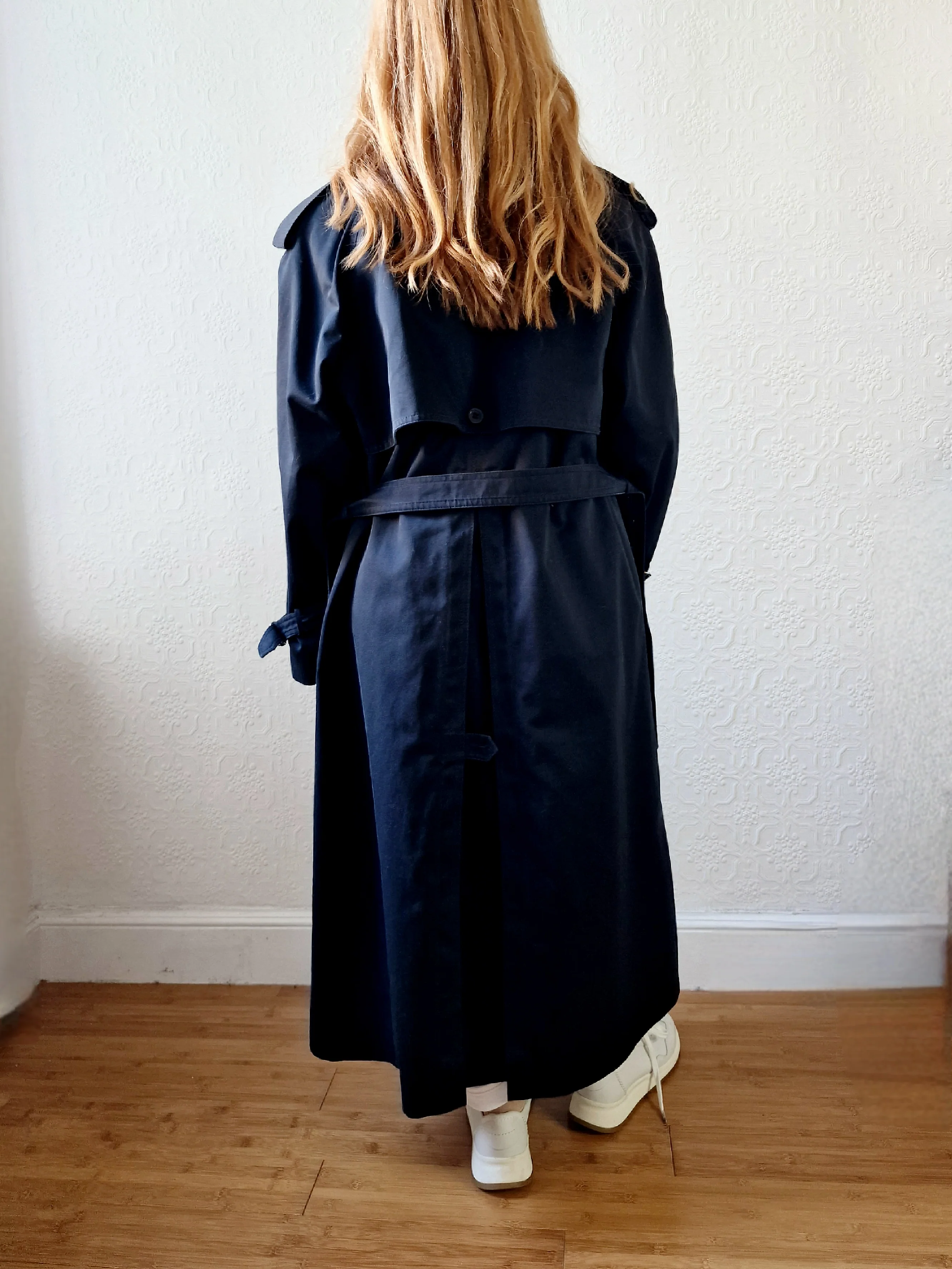 Vintage Black Double Breasted Trench Coat with Belt - M/L - Image 4