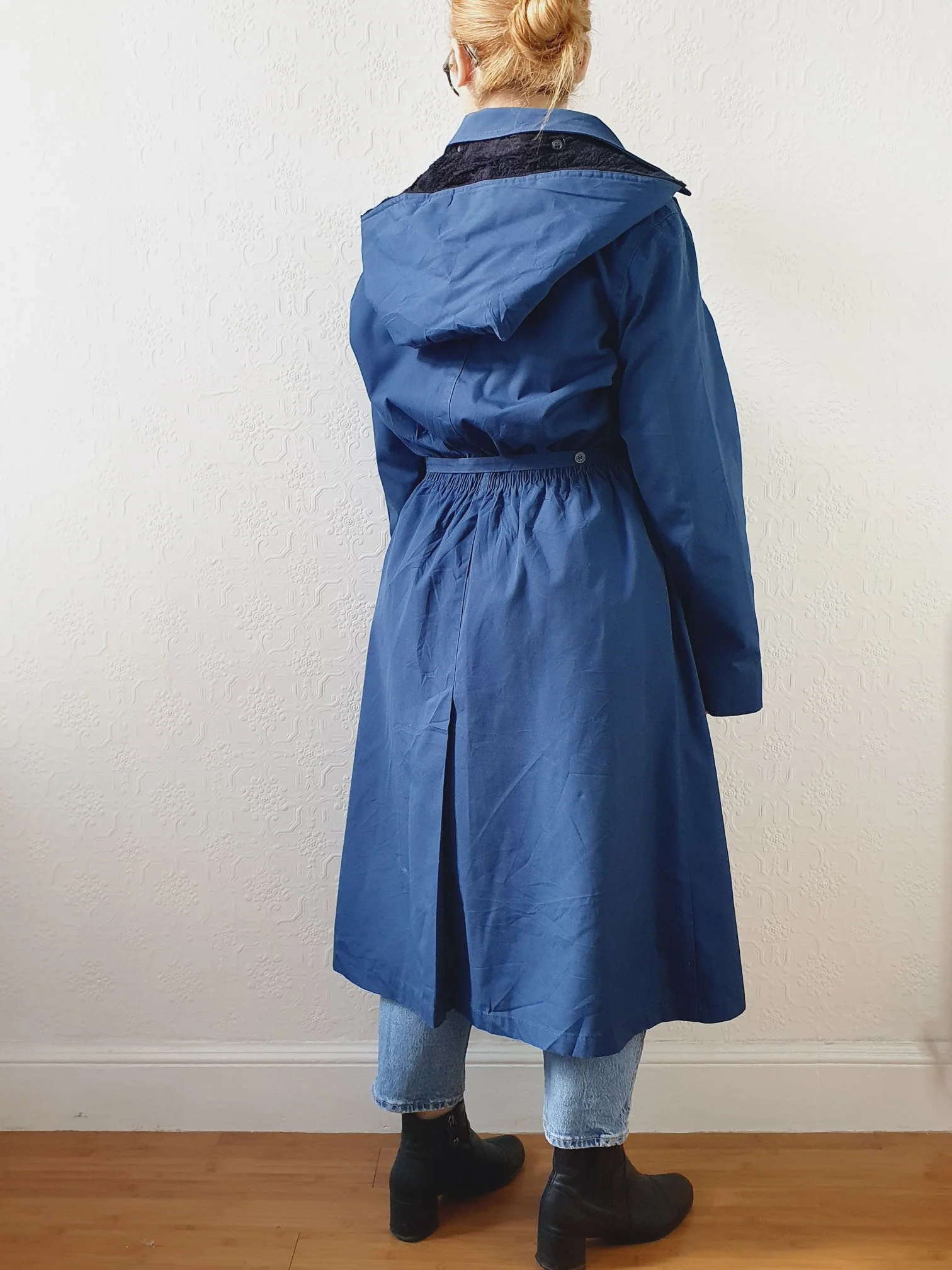 Vintage Blue Single Breasted Trench Coat with Detachable Hood - S/M - Image 9