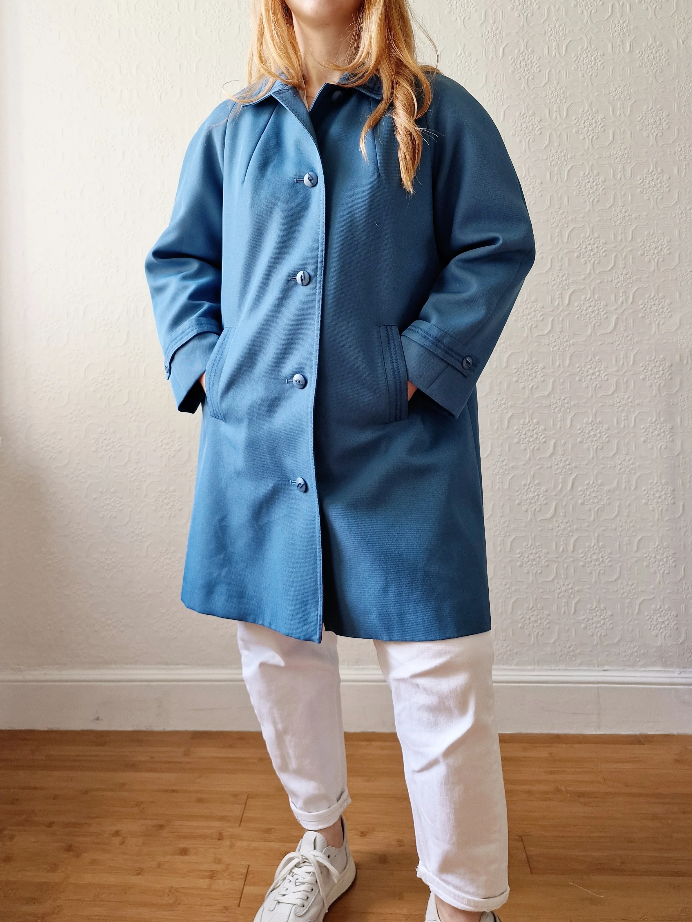 Vintage Blue Single Breasted Medium Length Trench Coat with Removable Lining - S/M - Image 4