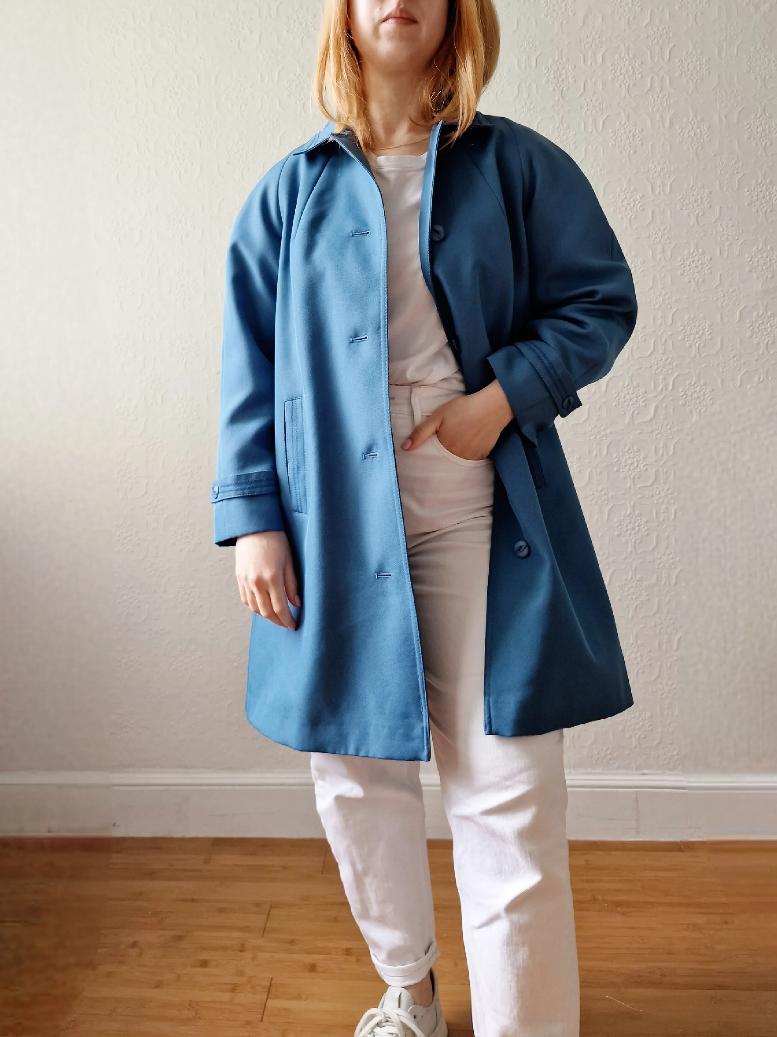 Vintage Blue Single Breasted Medium Length Trench Coat with Removable Lining - S/M - Image 5