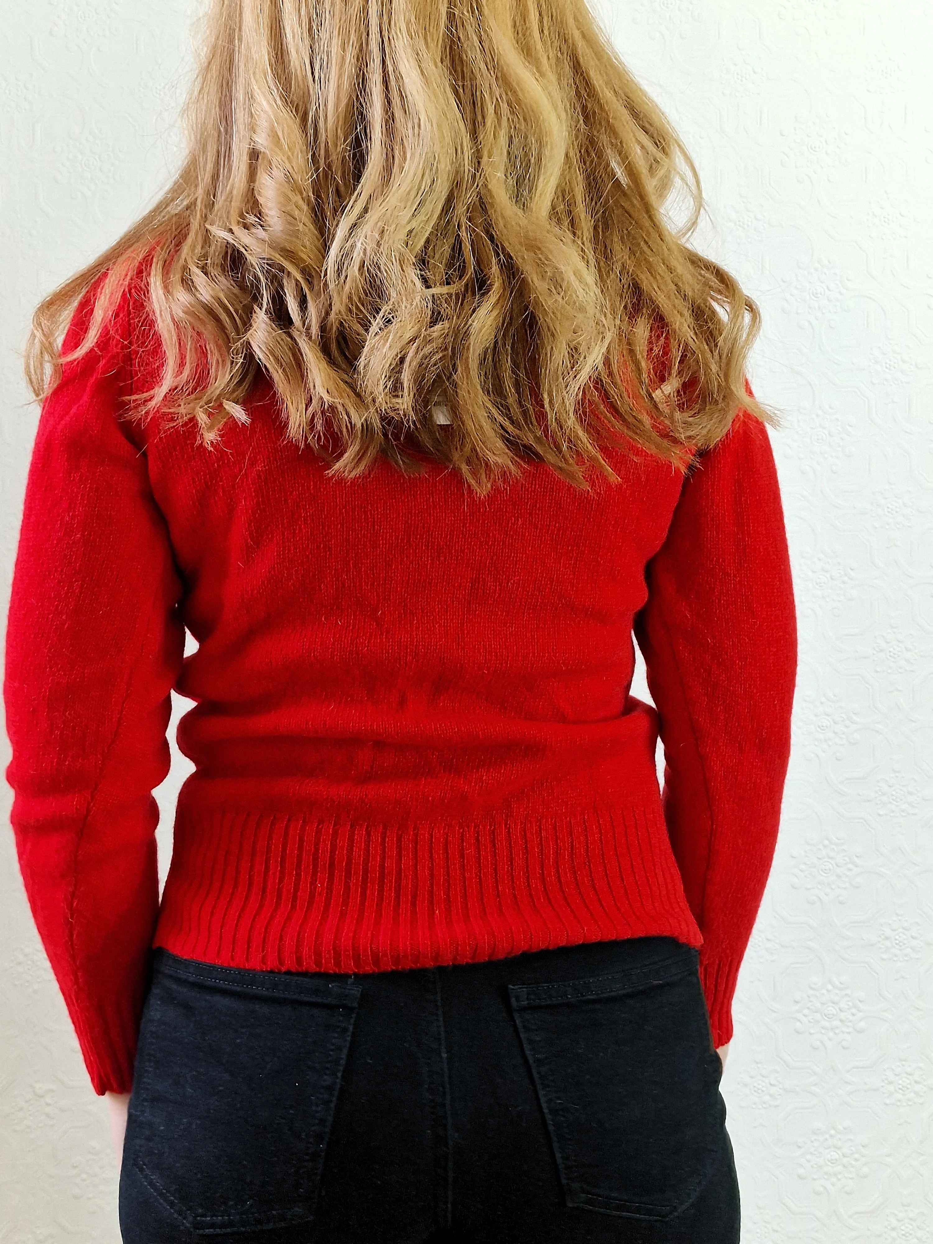 Vintage Bright Red 100% Shetland Wool V-Neck Jumper - XS - Image 9