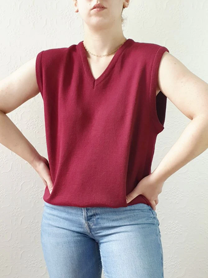 Vintage Burgundy Wool V-Neck Vest - M/L - Image 4