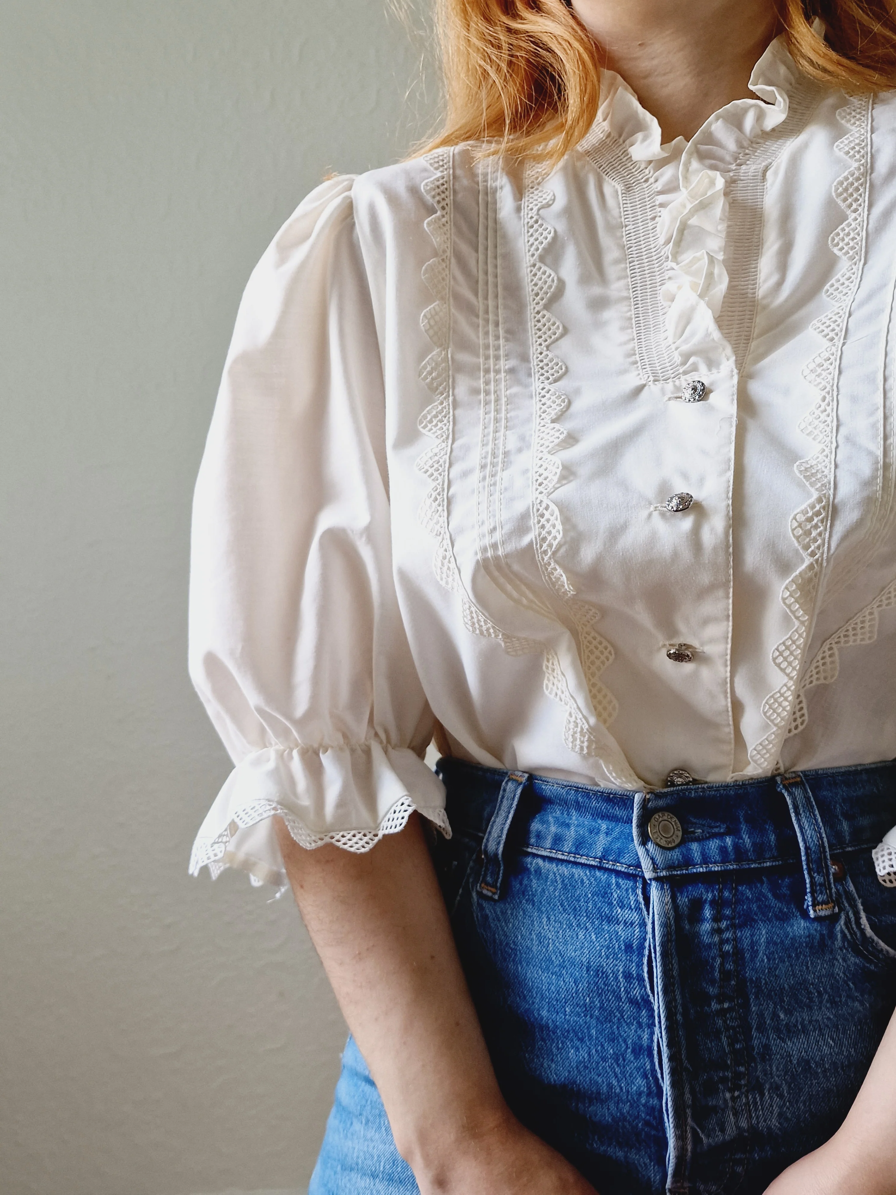 Vintage Cream Austrian Broderie Anglaise Dirndl Blouse with Puff Sleeves - XL - Image 5