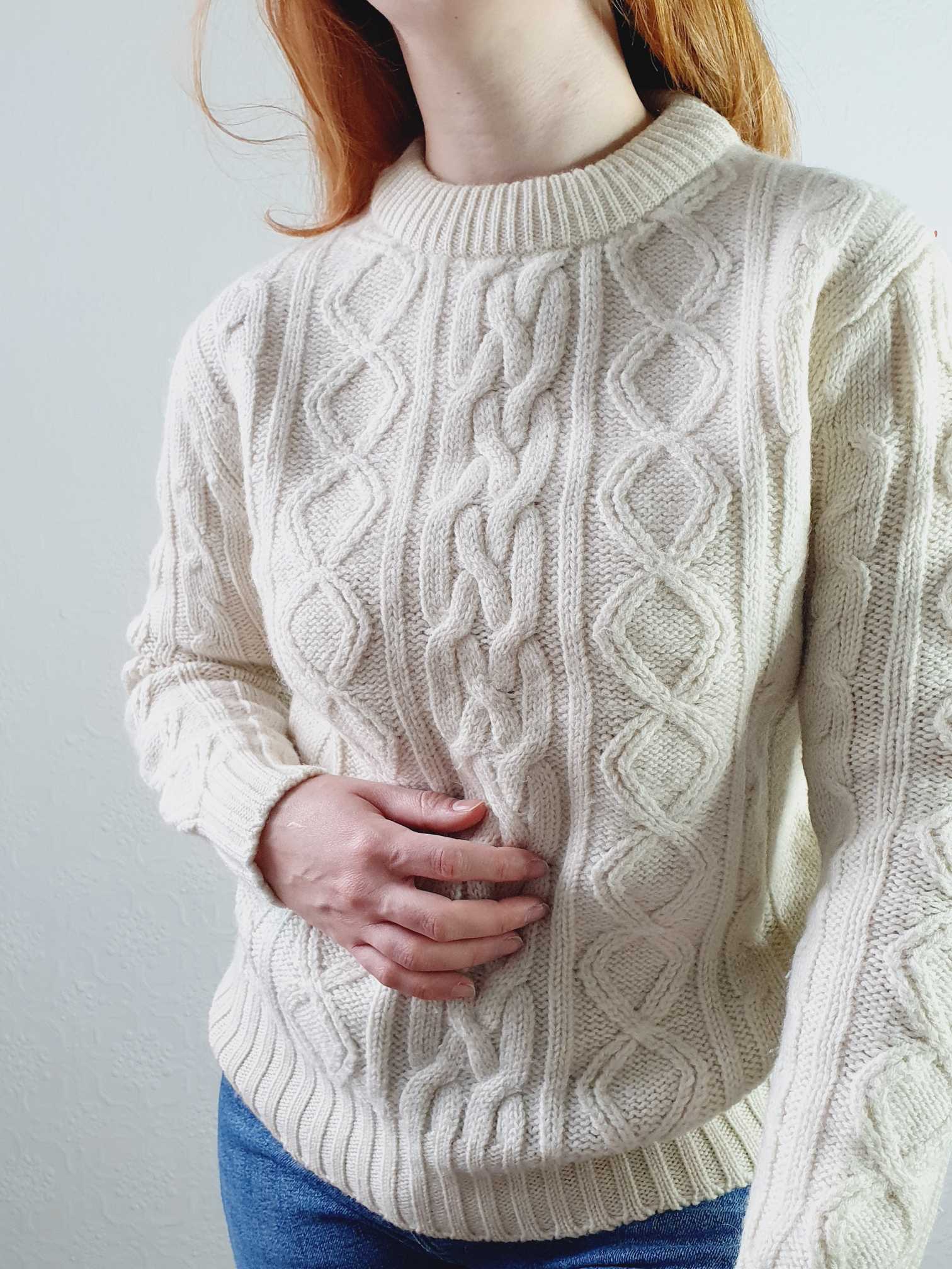 Vintage Cream Cable Knit Aran Jumper - S/M - Image 4