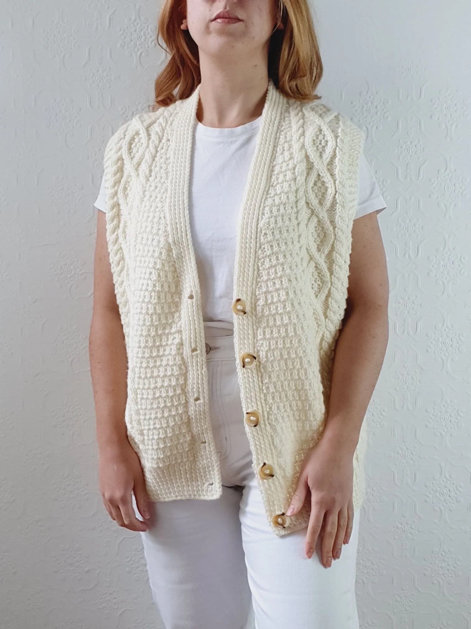 Vintage Cream Handknitted Sleeveless Aran Vest - M/L - Image 3