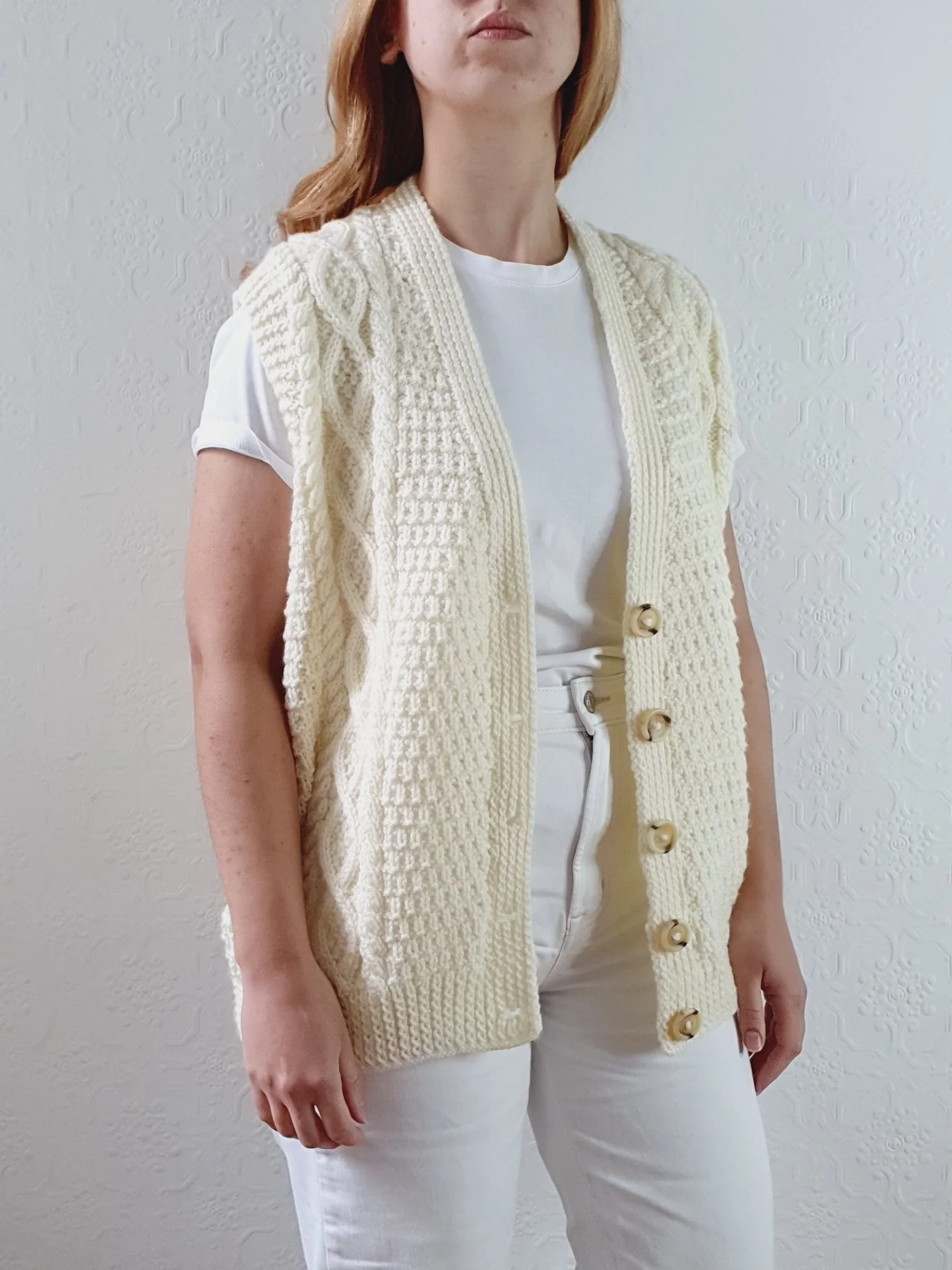 Vintage Cream Handknitted Sleeveless Aran Vest - M/L - Image 4