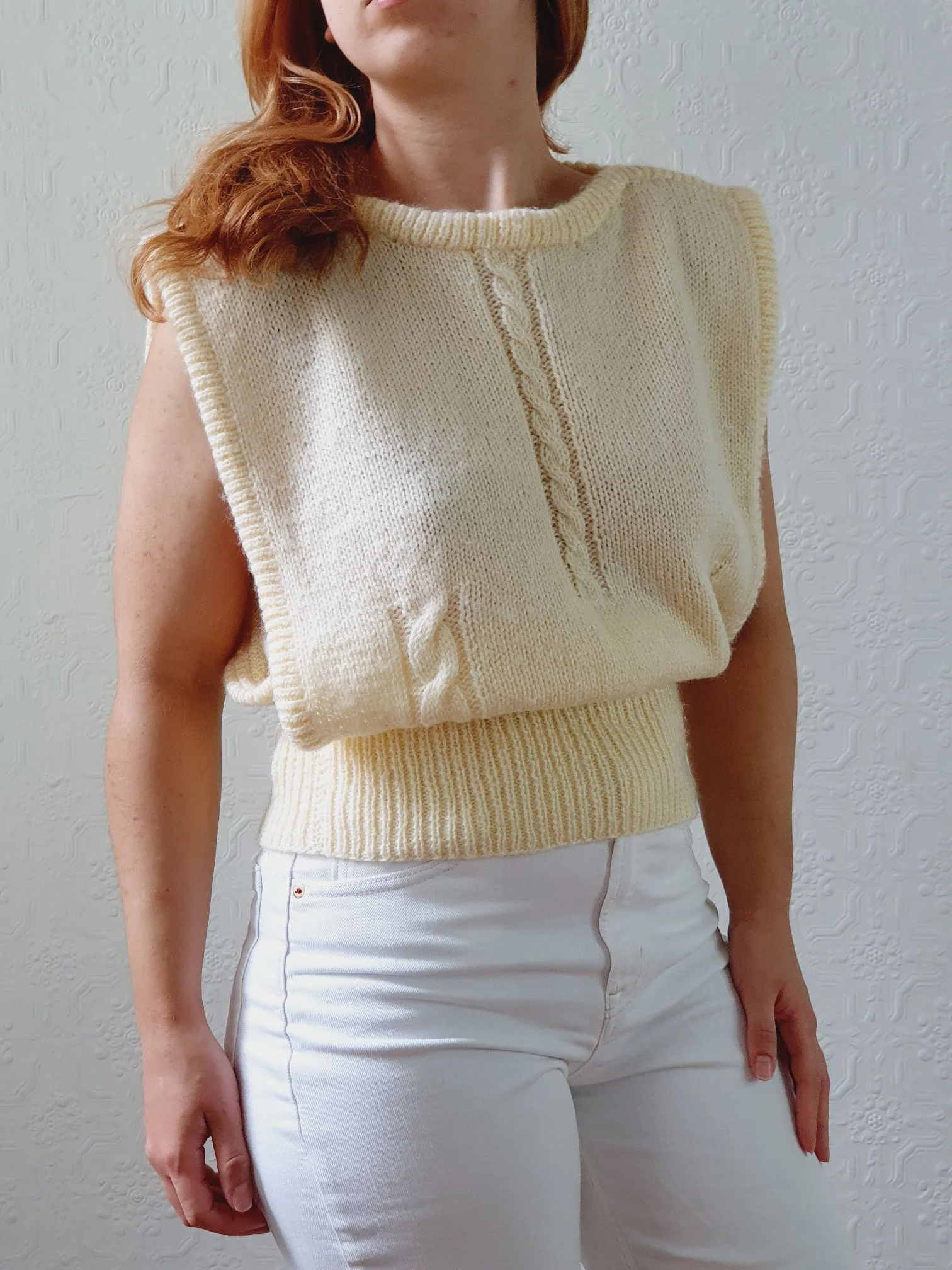 Vintage Cream Handknitted Sleeveless Crew Neck Vest - S/M/L - Image 4