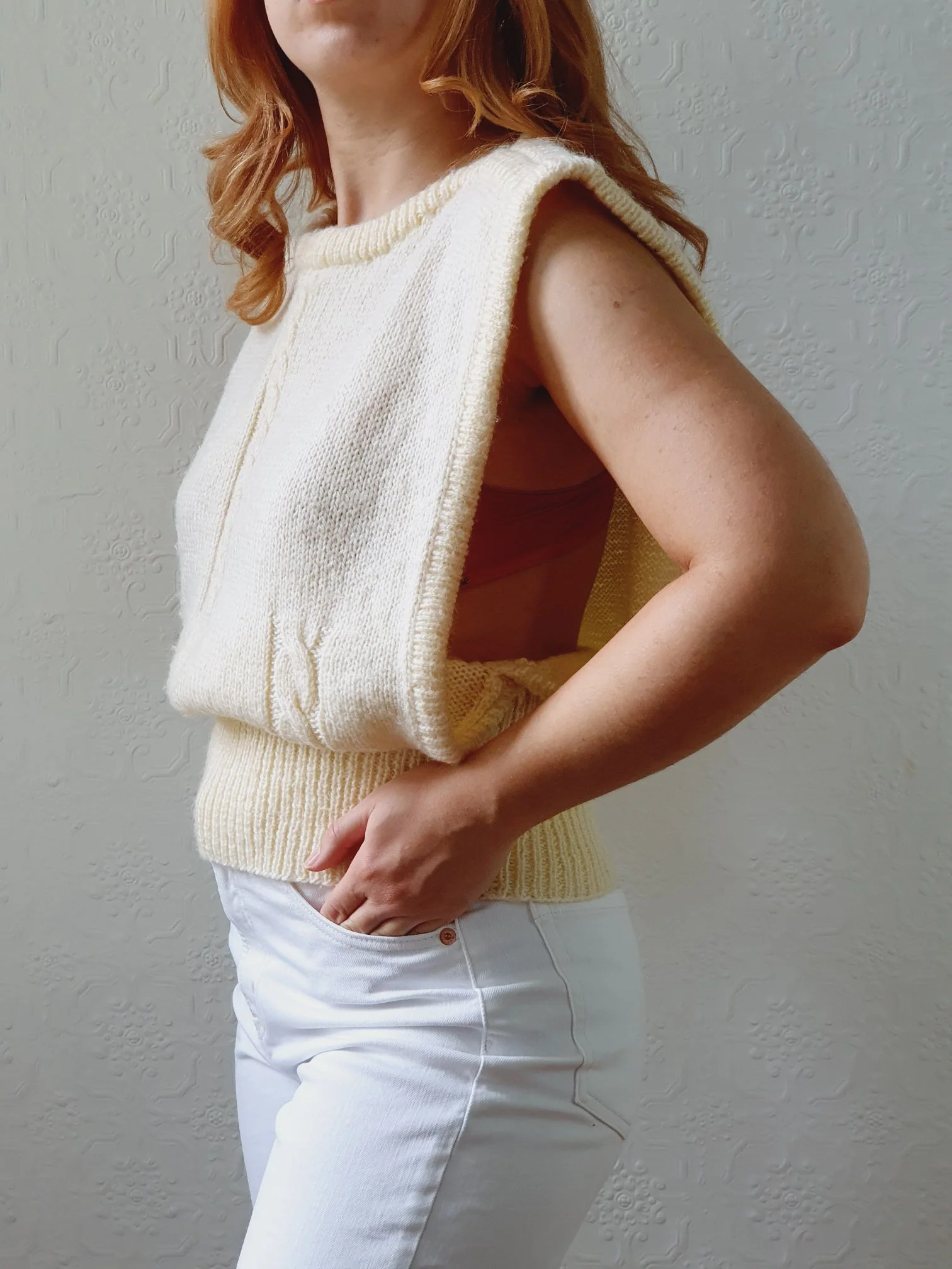 Vintage Cream Handknitted Sleeveless Crew Neck Vest - S/M/L - Image 6