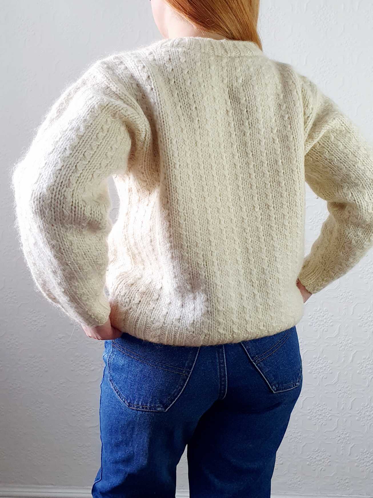 Vintage Cream Jumper with Folk Embroidery - S/M - Image 5