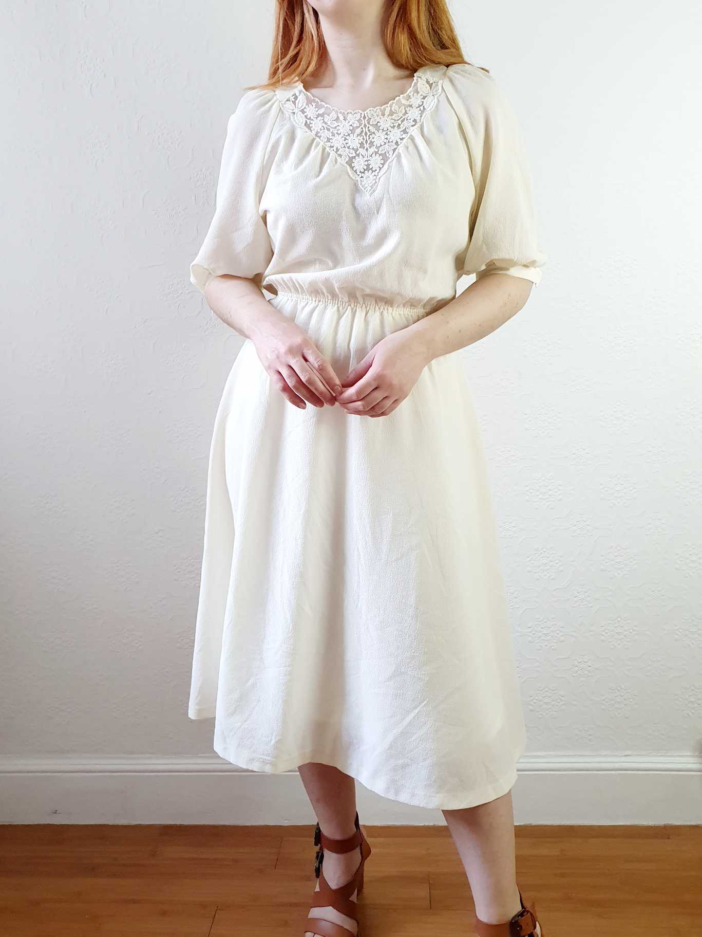 Vintage Cream Romantic Puff Sleeve Dress with Lace Detail - XS/S