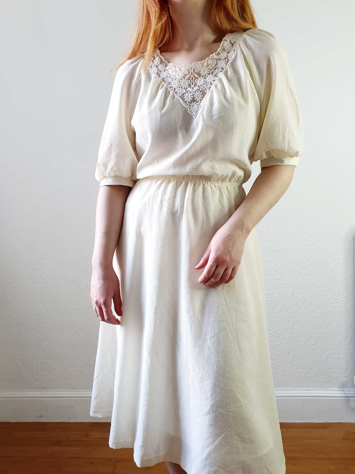Vintage Cream Romantic Puff Sleeve Dress with Lace Detail - XS/S - Image 11
