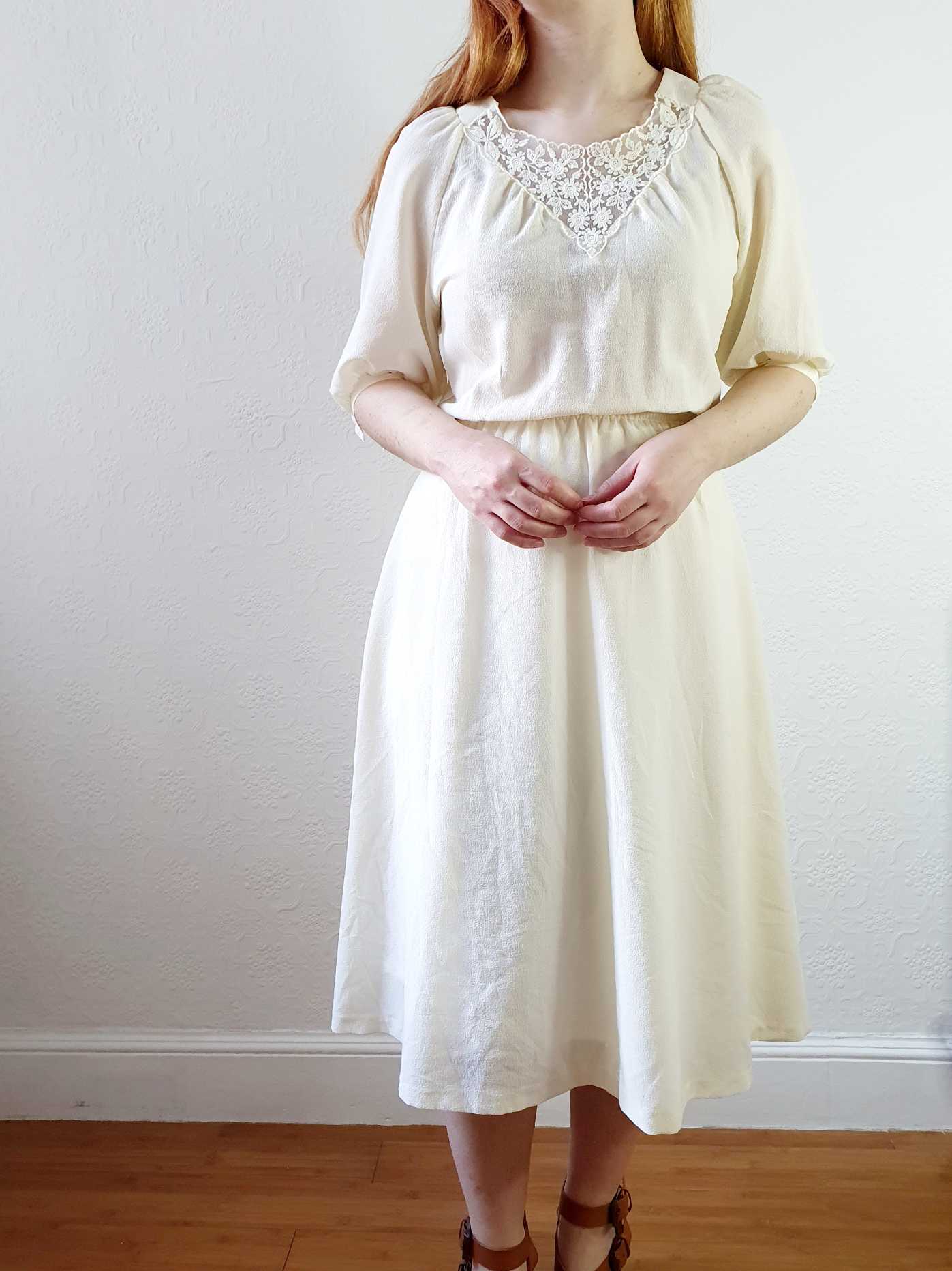 Vintage Cream Romantic Puff Sleeve Dress with Lace Detail - XS/S - Image 2