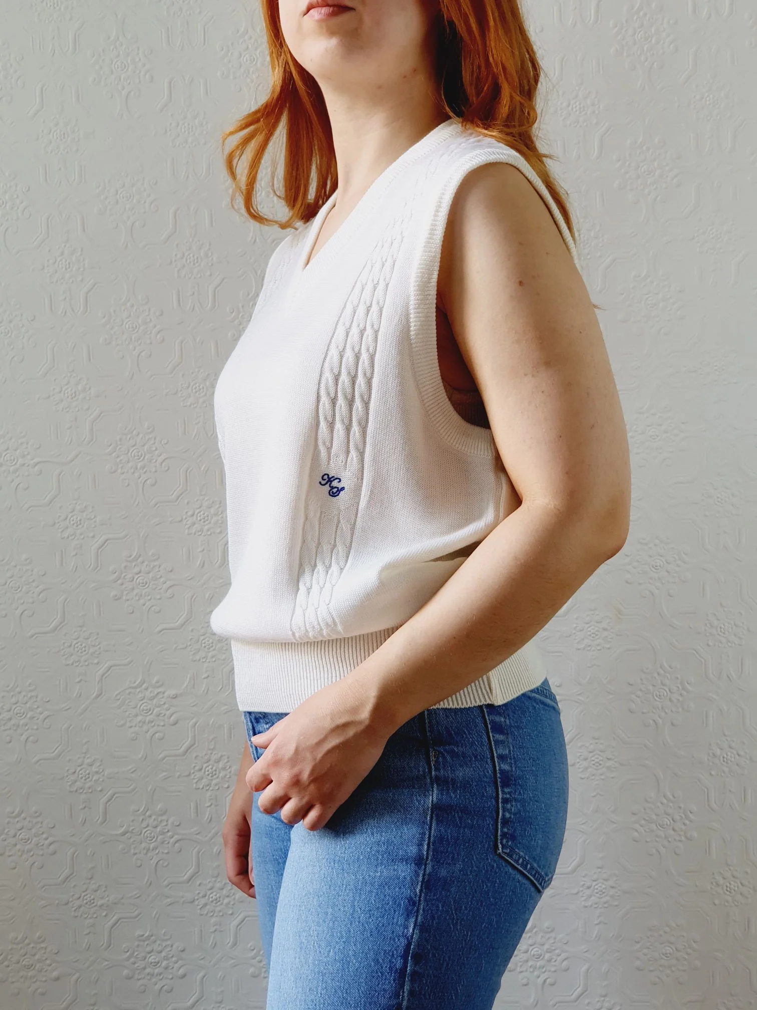 Vintage Cream V-Neck Vest with Cable Knit Detail - S/M - Image 5