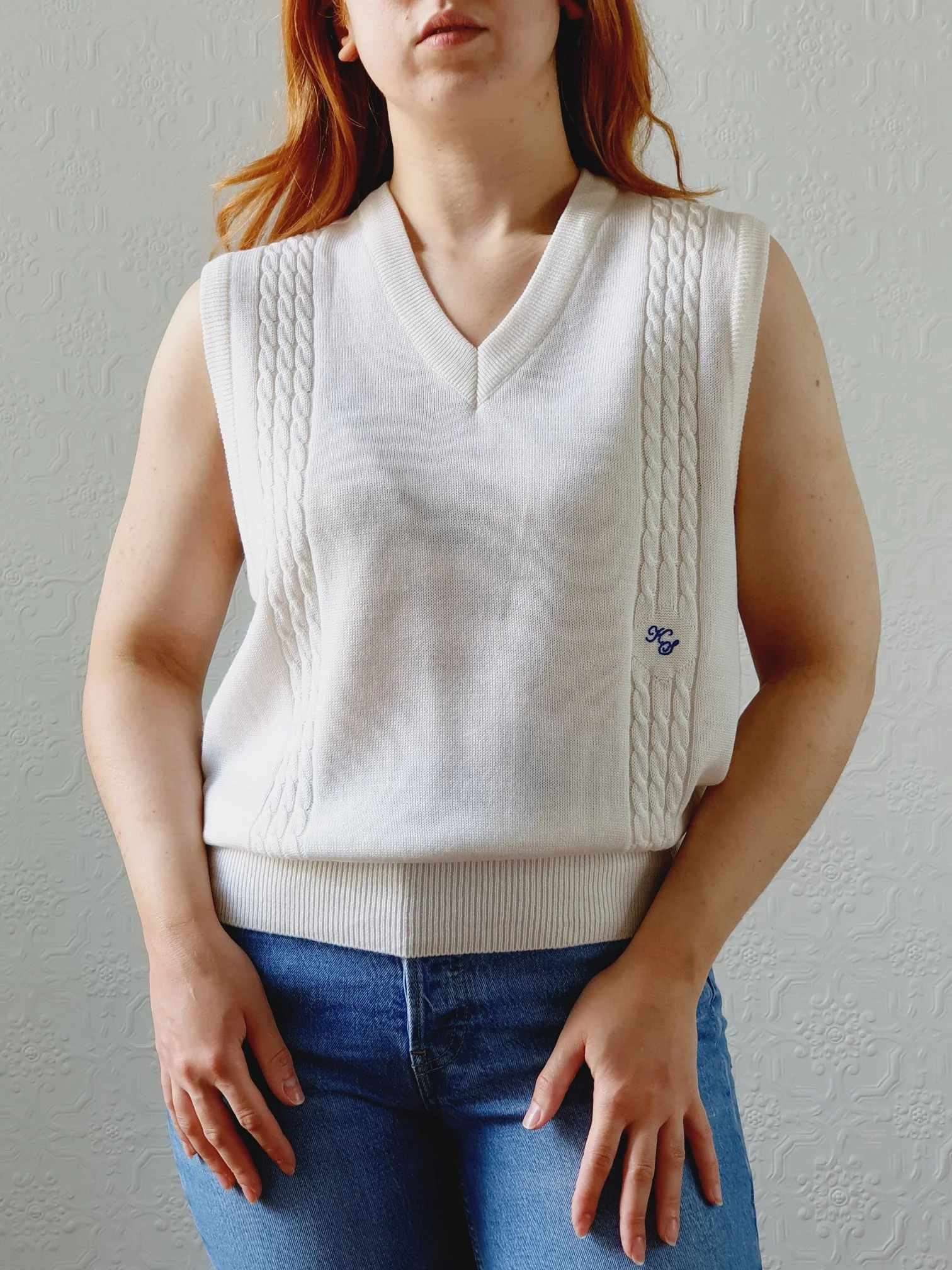 Vintage Cream V-Neck Vest with Cable Knit Detail - S/M - Image 6