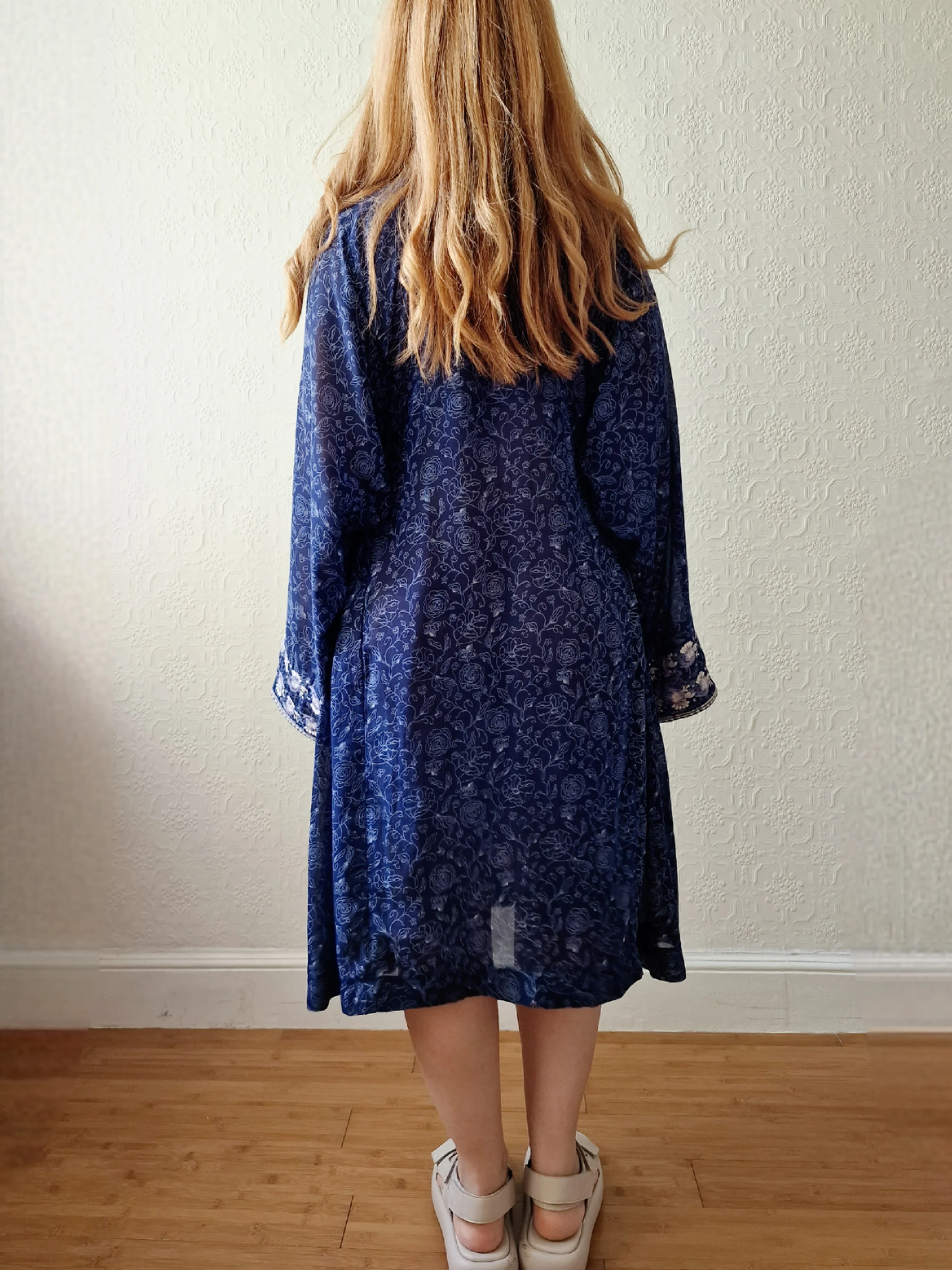 Vintage Dark Blue Folk Style Embroidered Midi Dress with Wide Sleeves - XL - Image 4