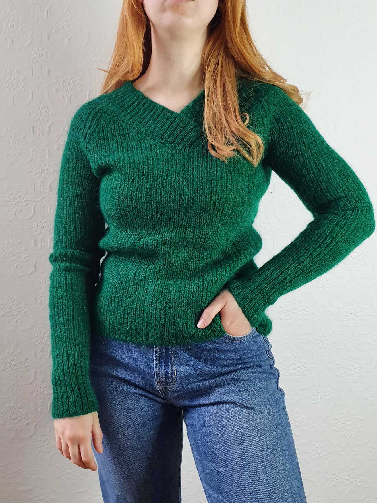 Vintage Emerald Green V-Neck Mohair Jumper - XS/S - Image 5