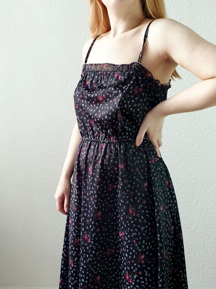 Vintage Floral Spaghetti Strap Dress - M/L - Image 11