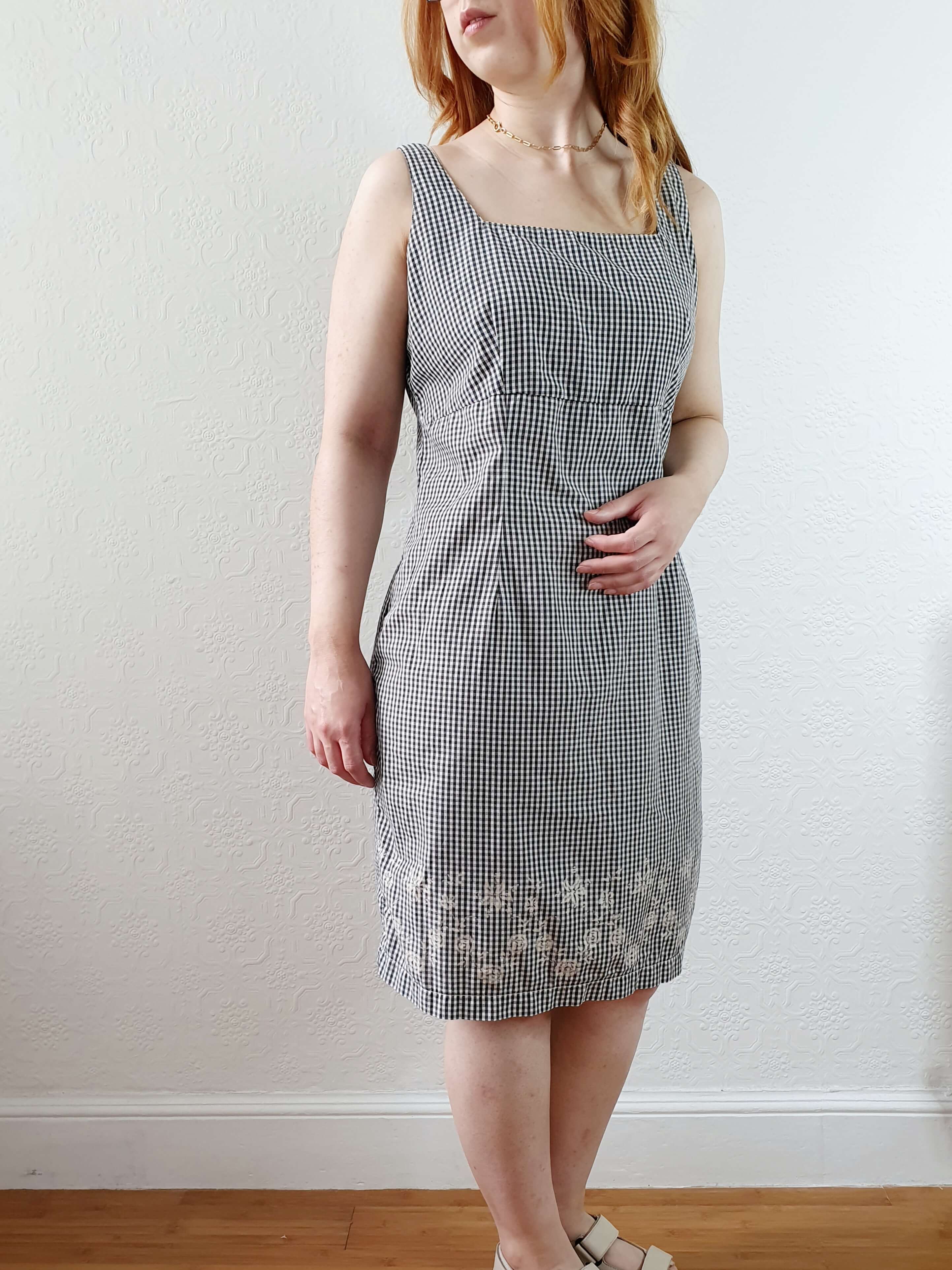 Vintage Gingham Sleeveless Dress with Square Neckline - M - Image 6