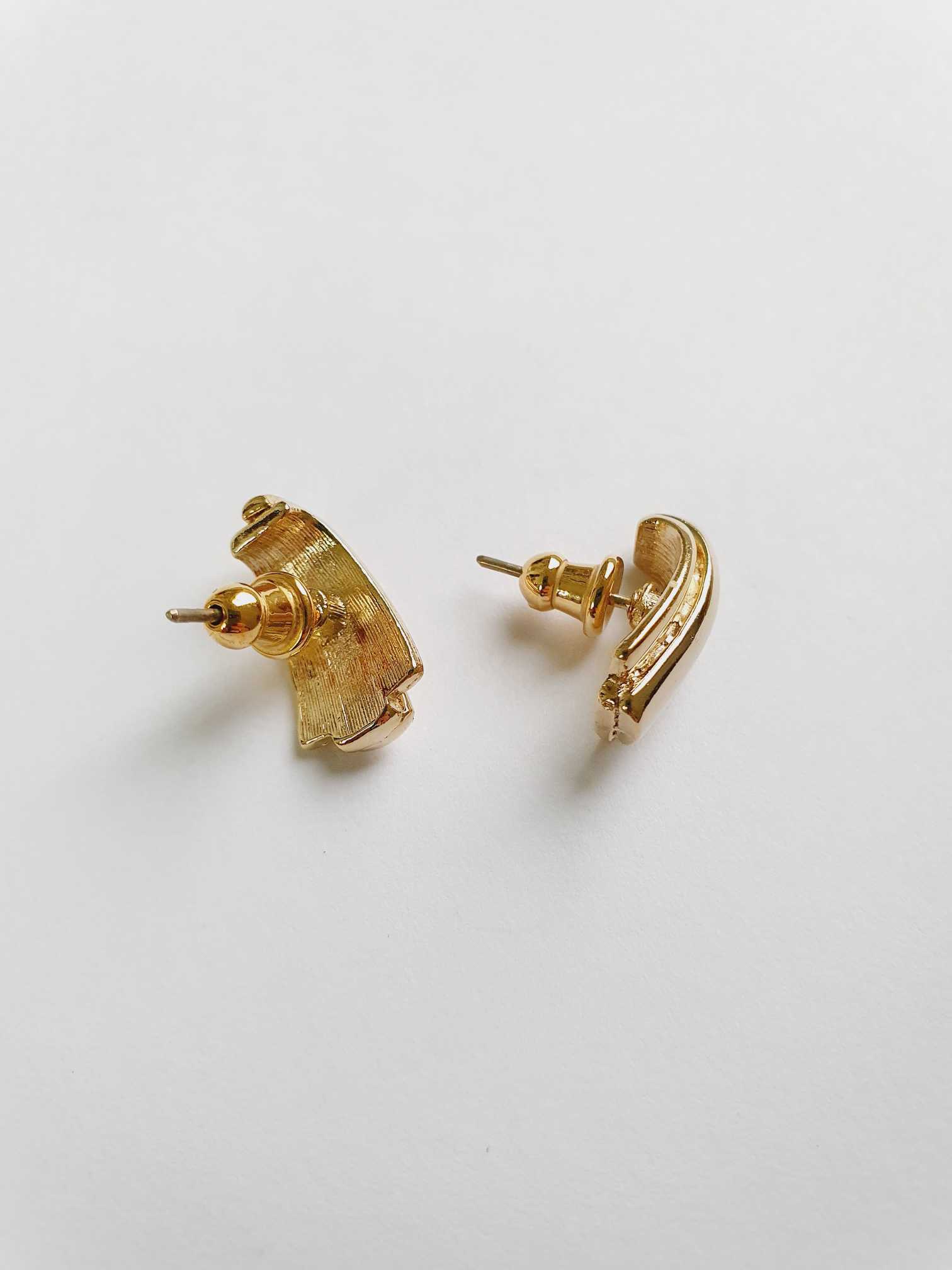 Vintage Gold Plated 80s Stud Earrings - Image 4