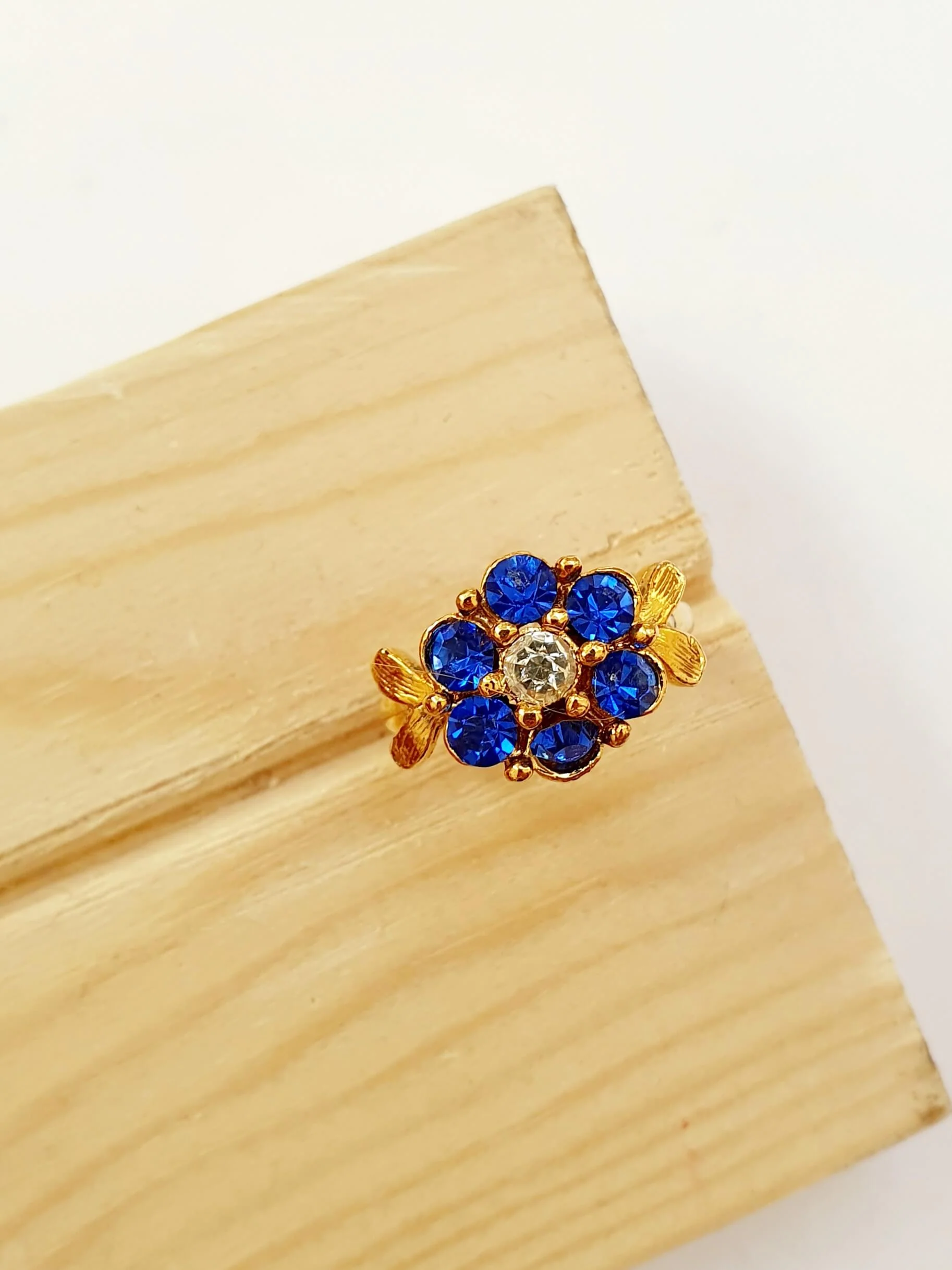 Vintage Gold Plated Blue Crystal Flower Cocktail Ring - Image 7