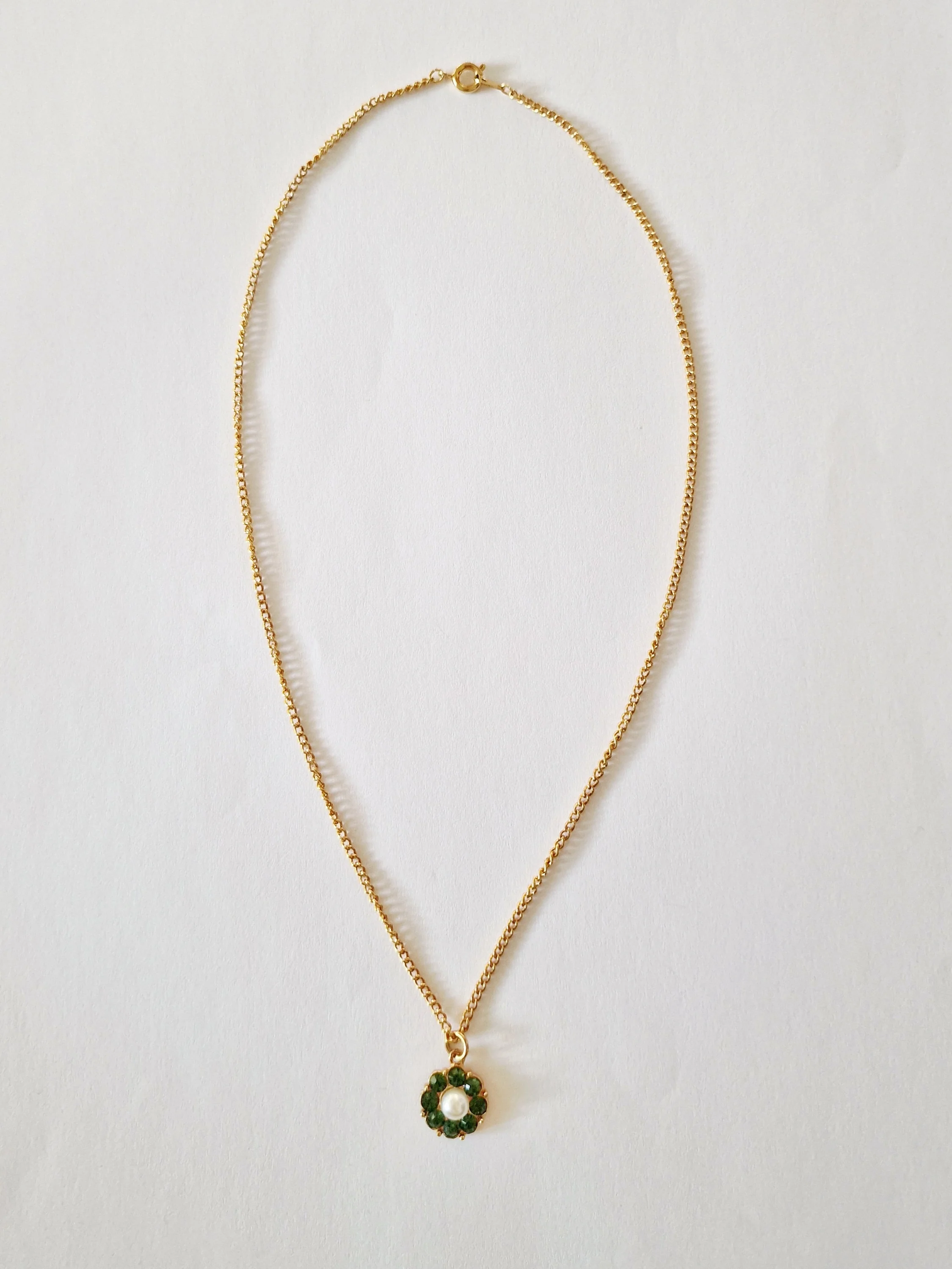 Vintage Gold Plated Chain Necklace with Pearl & Green Crystal Charm - Image 4