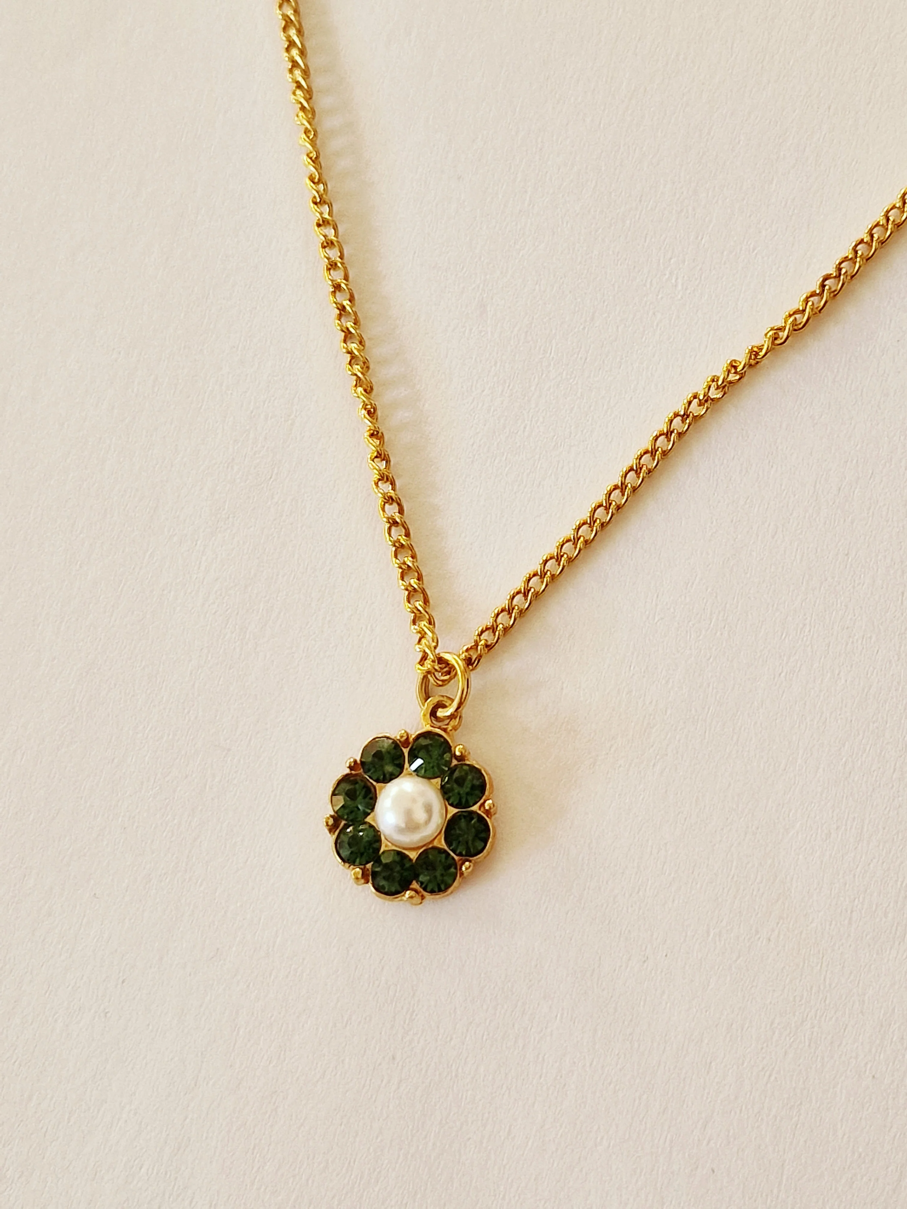 Vintage Gold Plated Chain Necklace with Pearl & Green Crystal Charm - Image 6