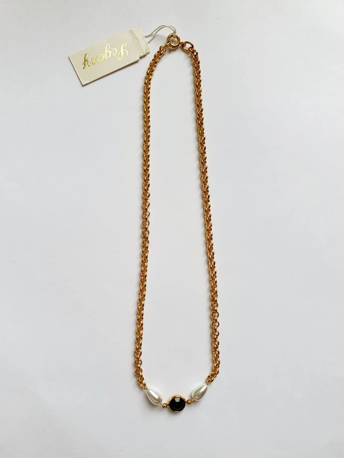 Vintage Gold Plated Chain Necklace with Pearls & Black Crystal - Image 3