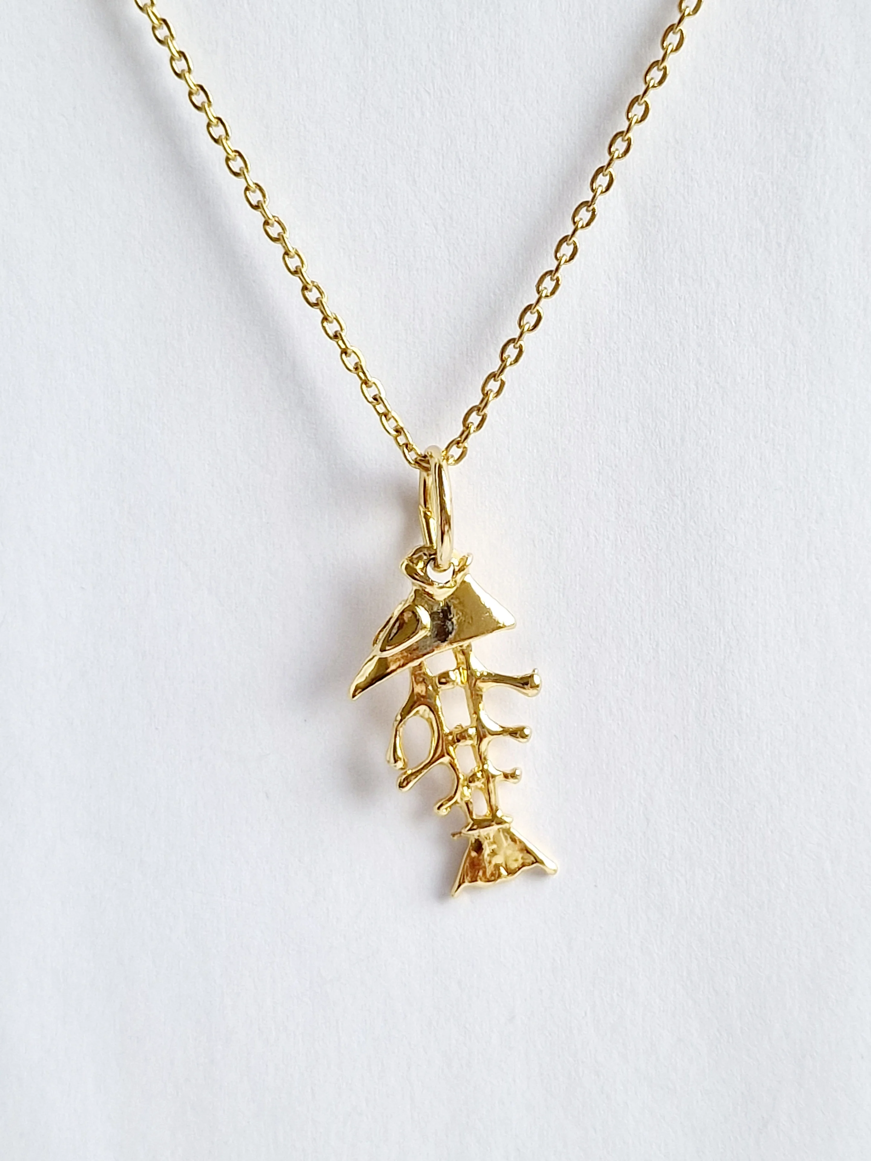 Vintage Gold Plated Chain Pendant Necklace with Fishbone Charm - Image 2