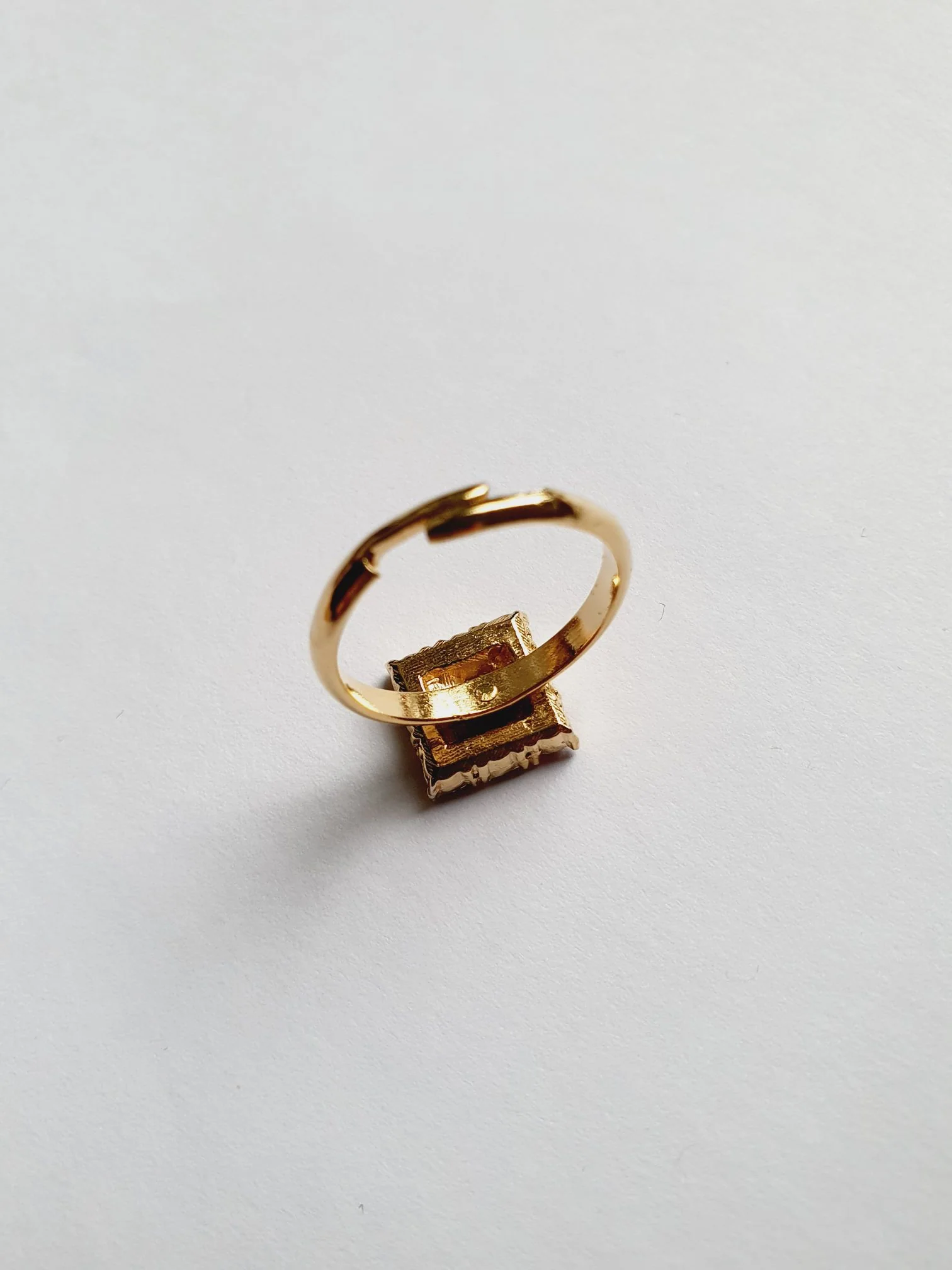 Vintage Gold Plated Checkerboard Crystal Ring - Image 4