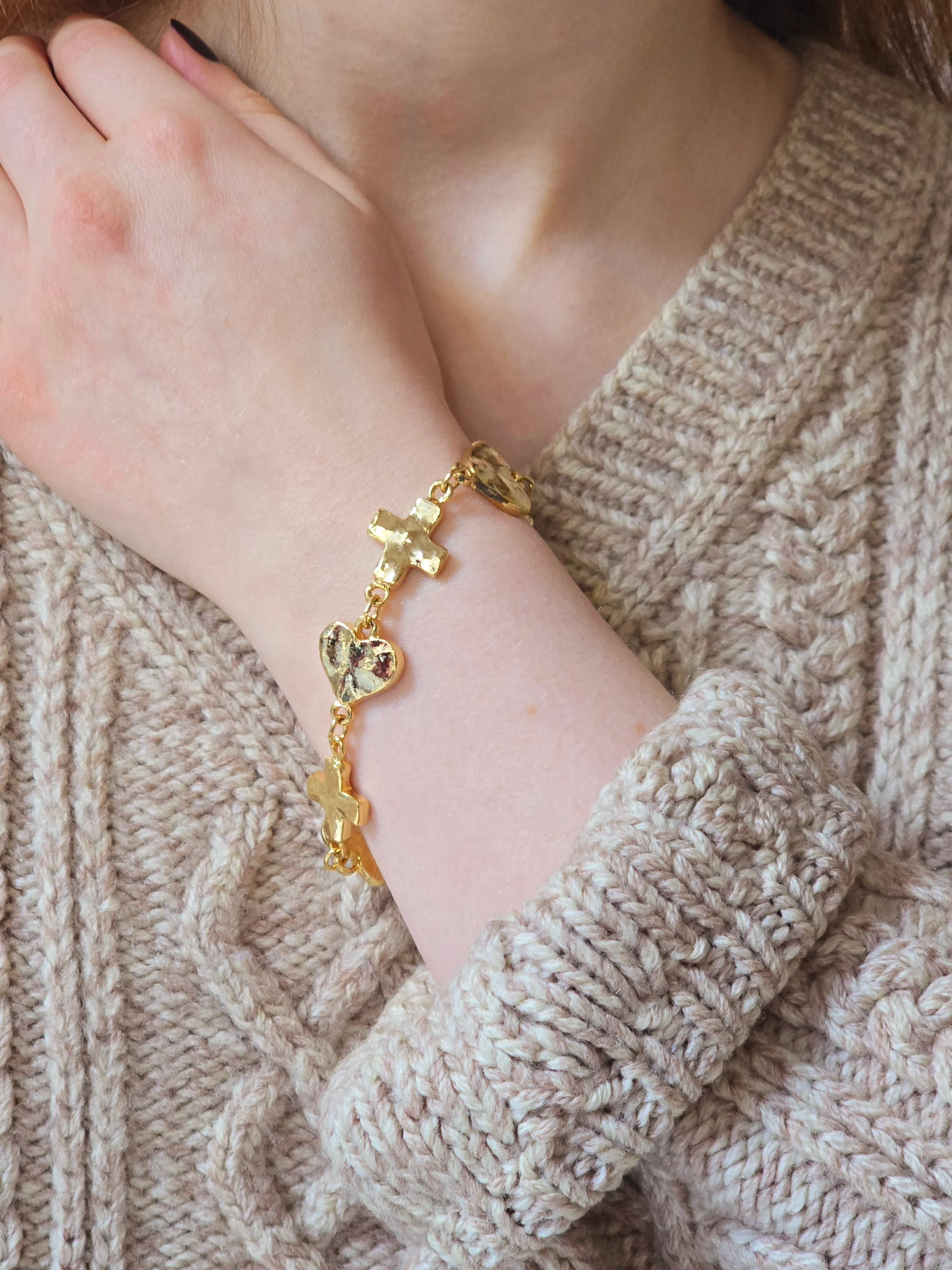 Vintage Gold Plated Chunky Cross & Heart Chain Bracelet - Image 2