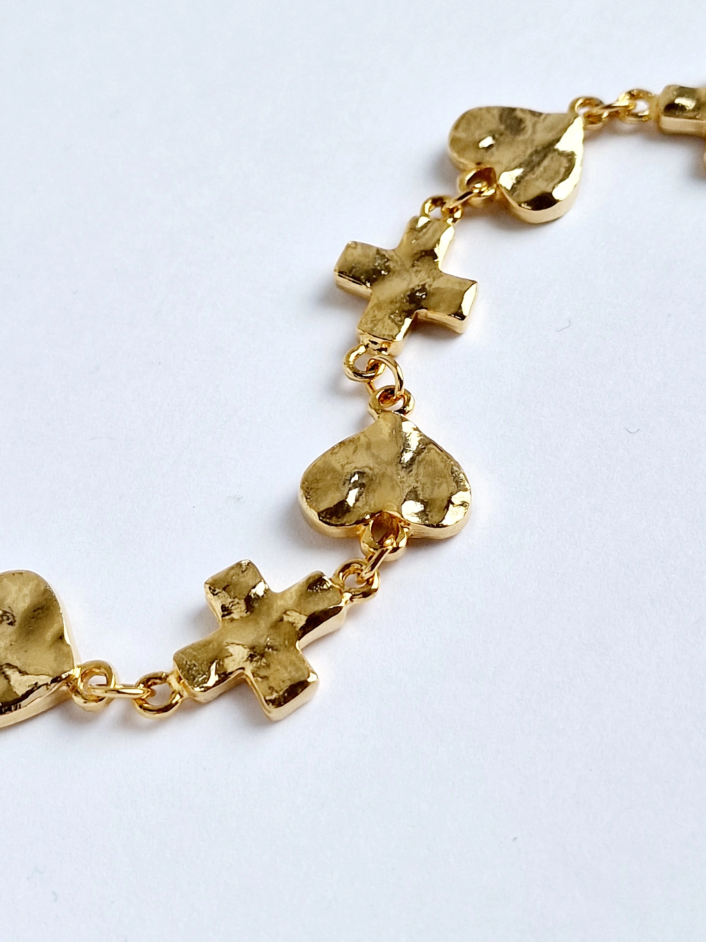 Vintage Gold Plated Chunky Cross & Heart Chain Bracelet - Image 5
