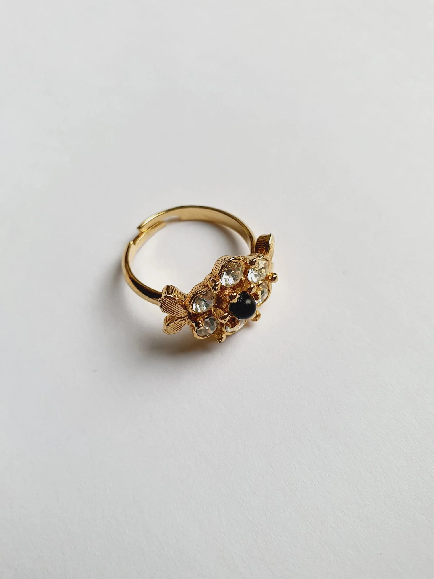 Vintage Gold Plated Clear & Black Crystal Flower Cocktail Ring - Image 4