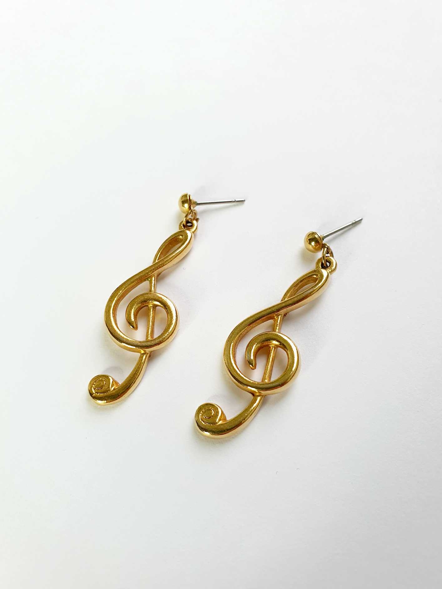 Vintage Gold Plated Clef Note Stud Earrings - Image 3