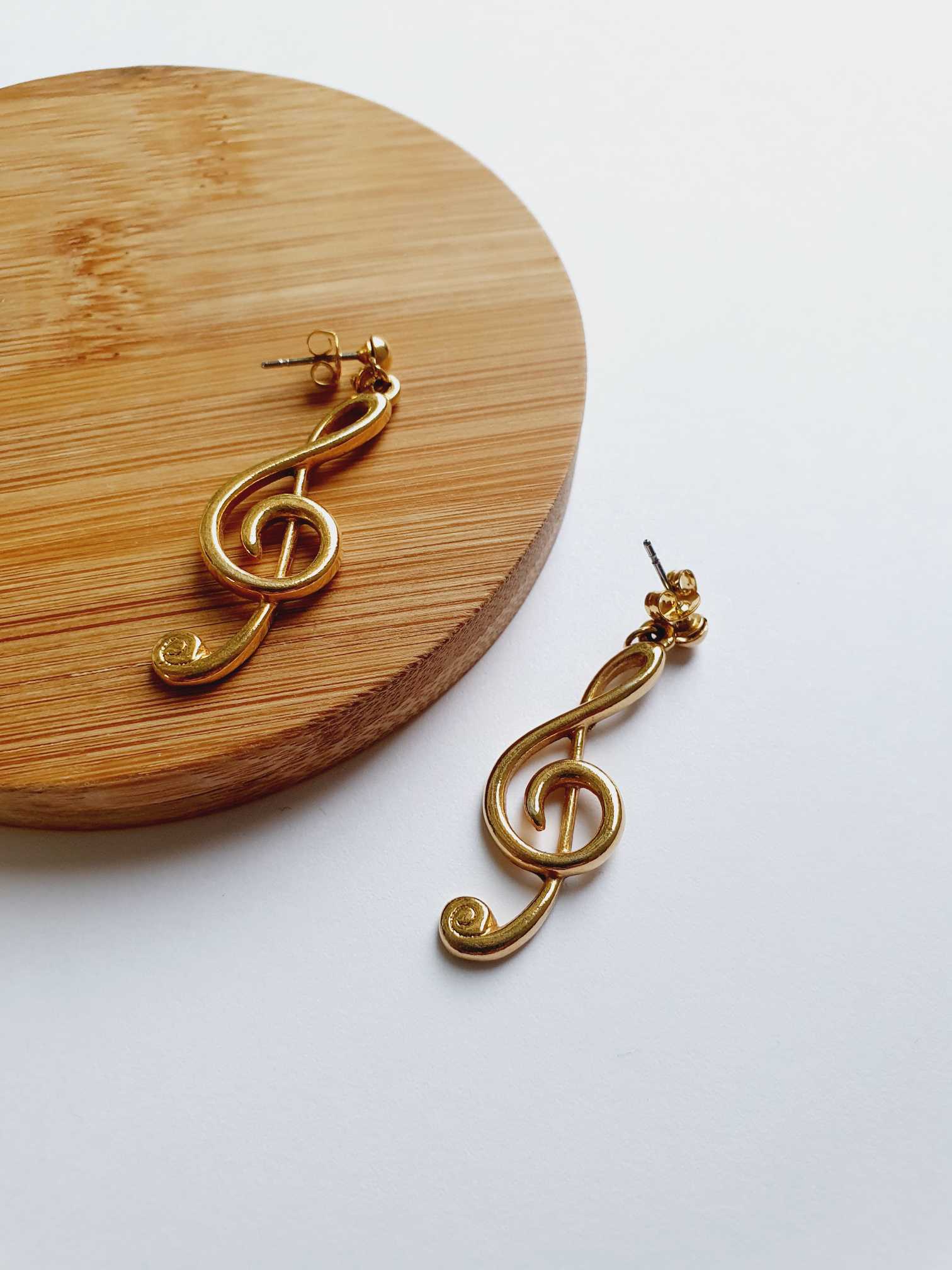 Vintage Gold Plated Clef Note Stud Earrings - Image 5