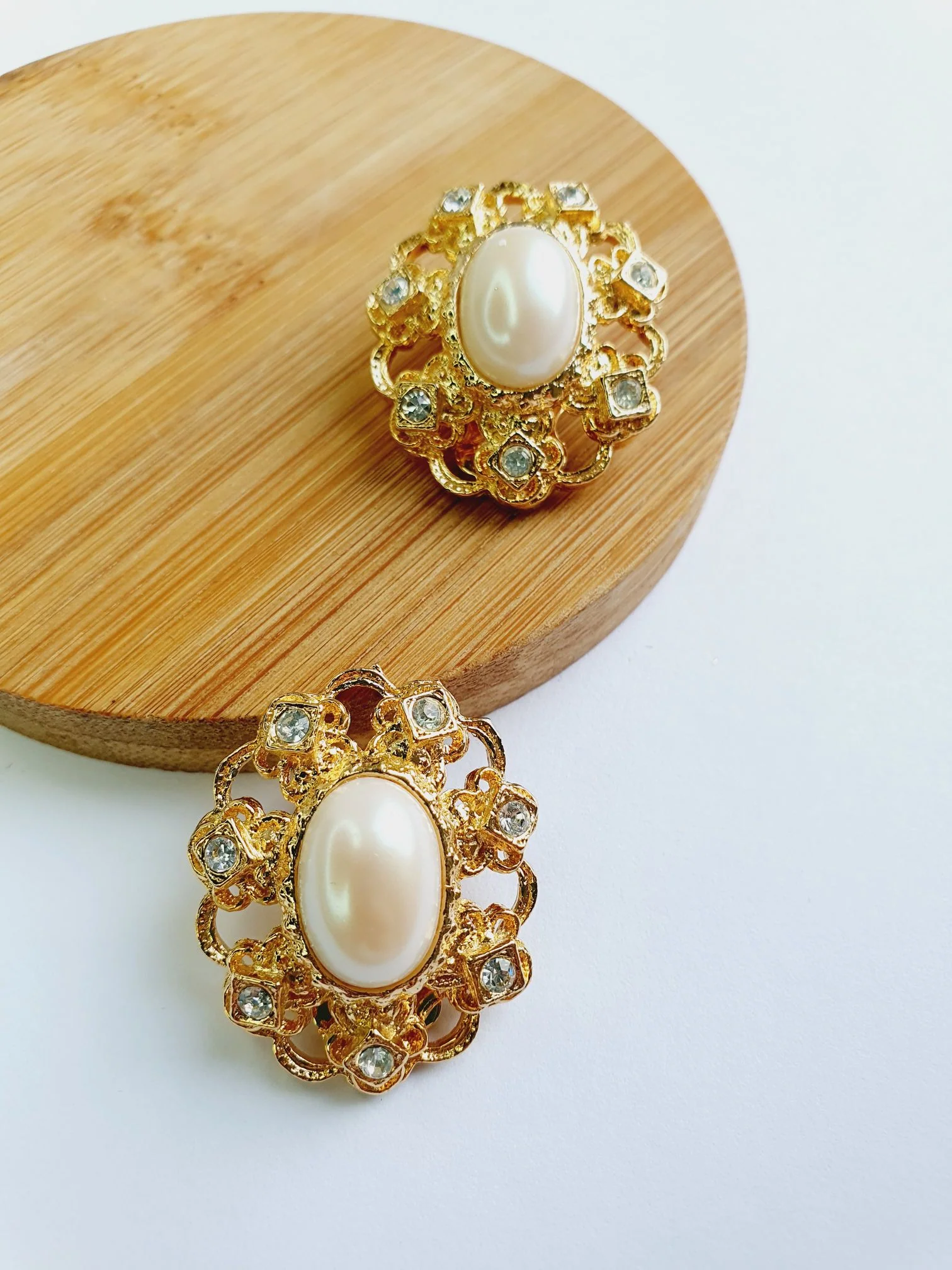 Vintage Gold Plated Clip On Pearl Earrings - Image 3