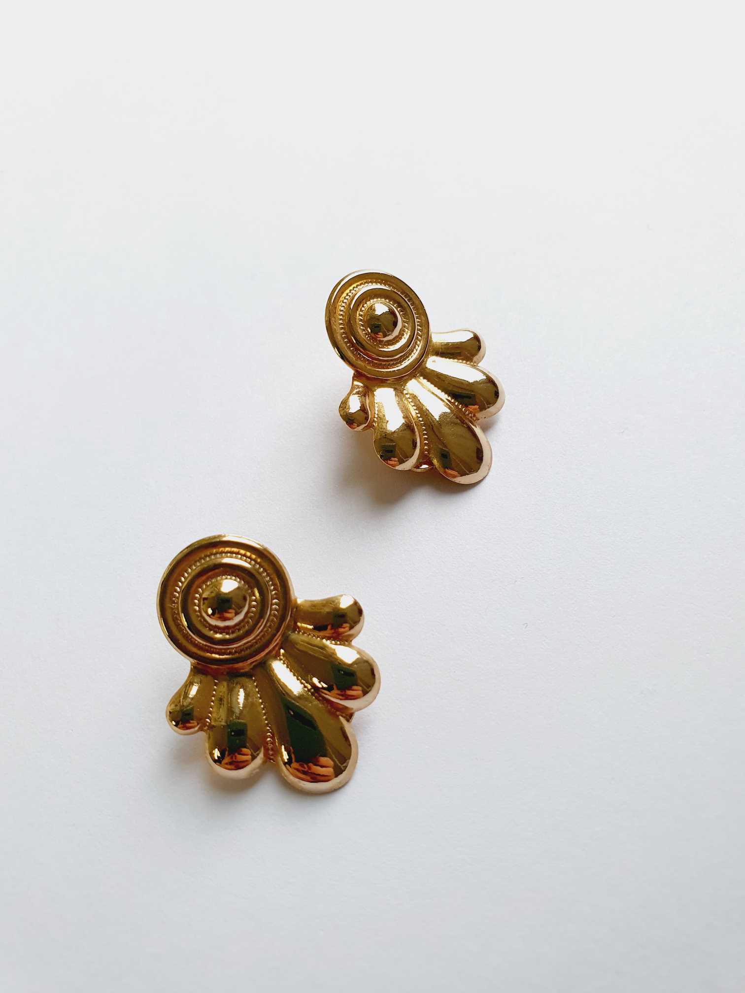 Vintage Gold Plated Clip On Statement Earrings - Image 3