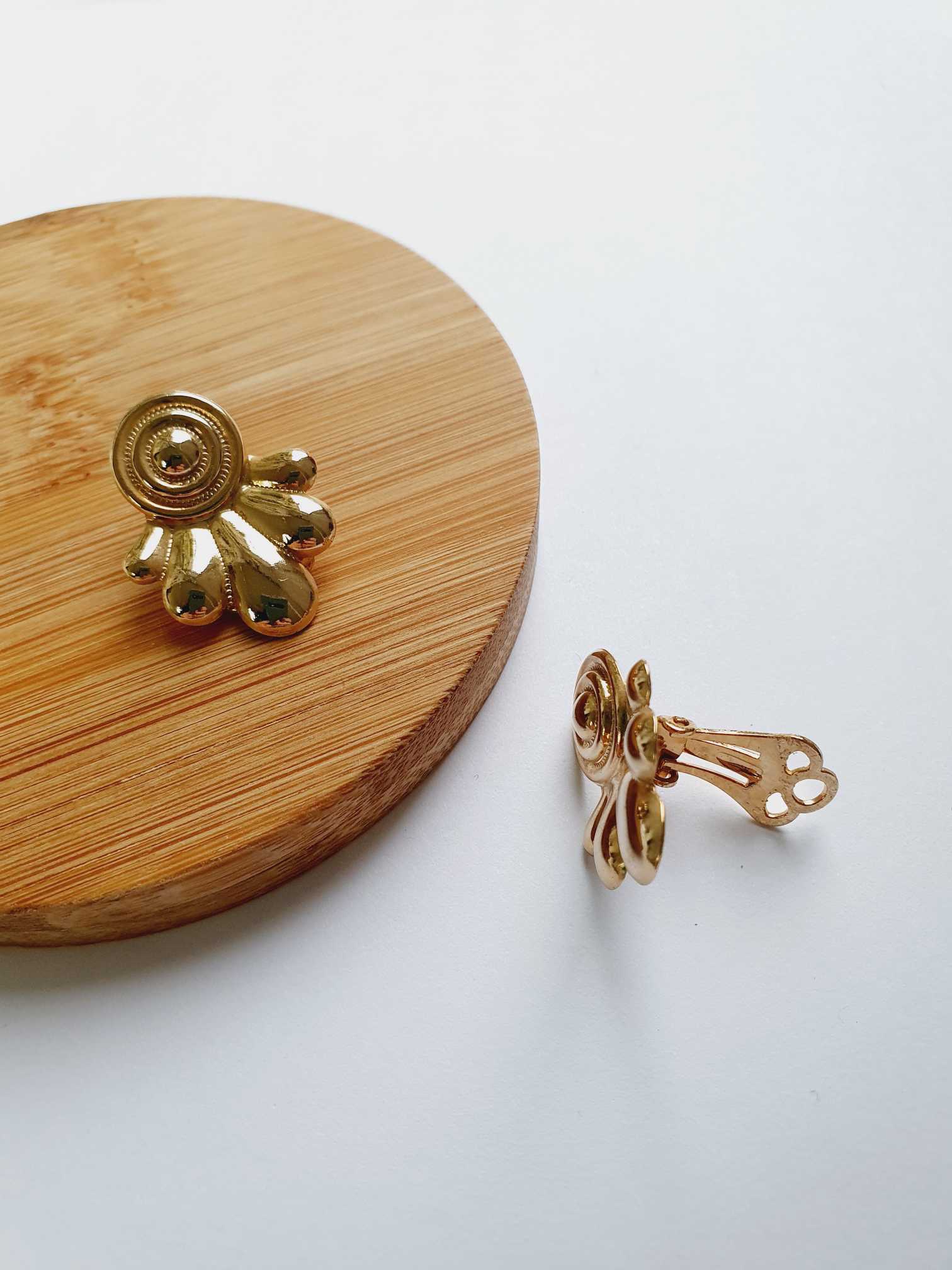 Vintage Gold Plated Clip On Statement Earrings - Image 4