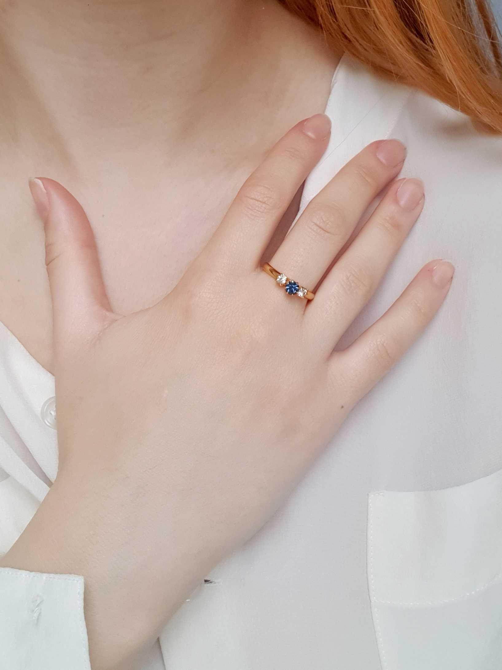 Vintage Gold Plated Coloured Crystal Ring - Image 7