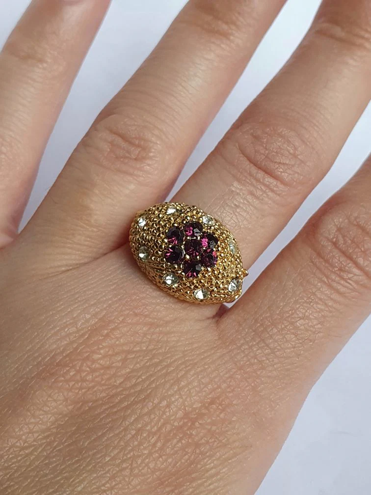 Vintage Gold Plated Crystal Chunky Ring - Image 3