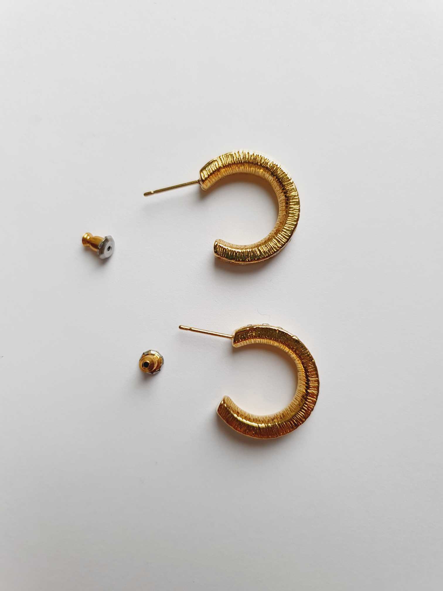 Vintage Gold Plated Crystal Hoop Earrings - Image 5
