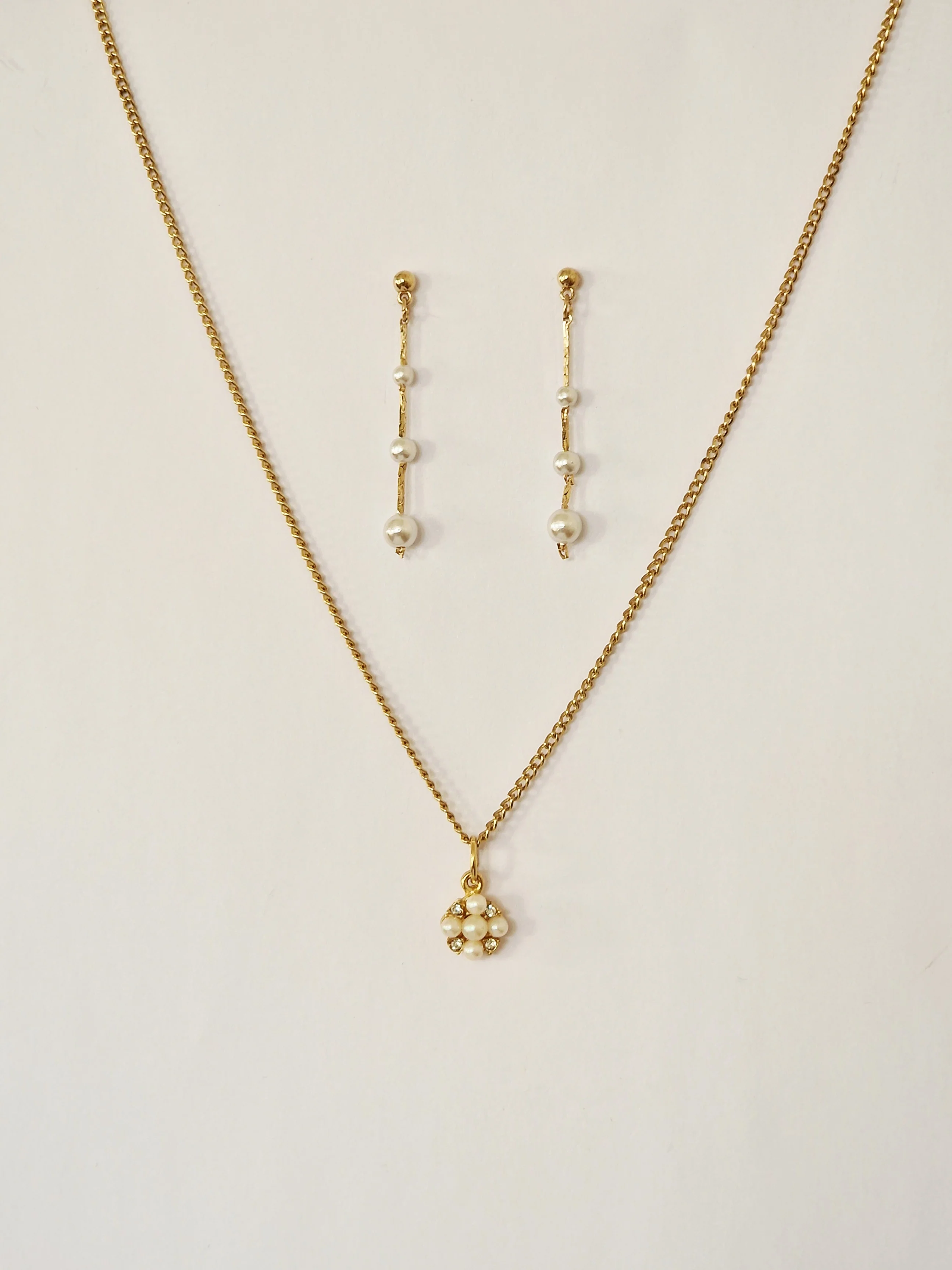 Vintage Gold Plated Dainty Pearl Necklace and Earring Set - Image 2
