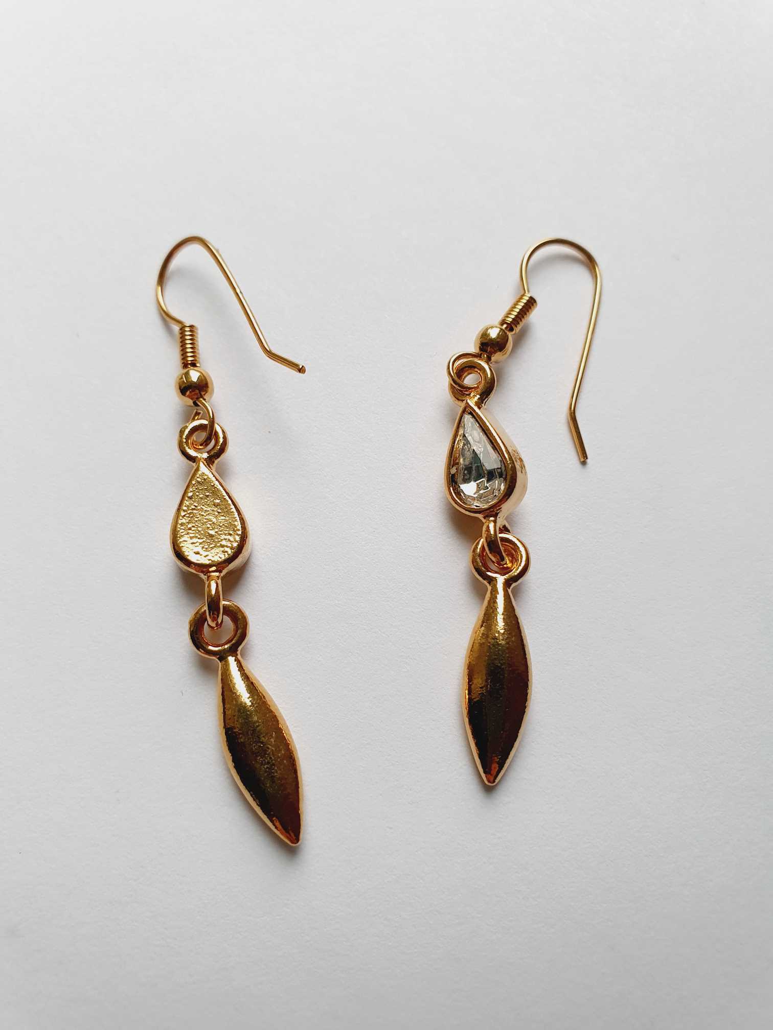 Vintage Gold Plated Drop Crystal Earrings - Image 3