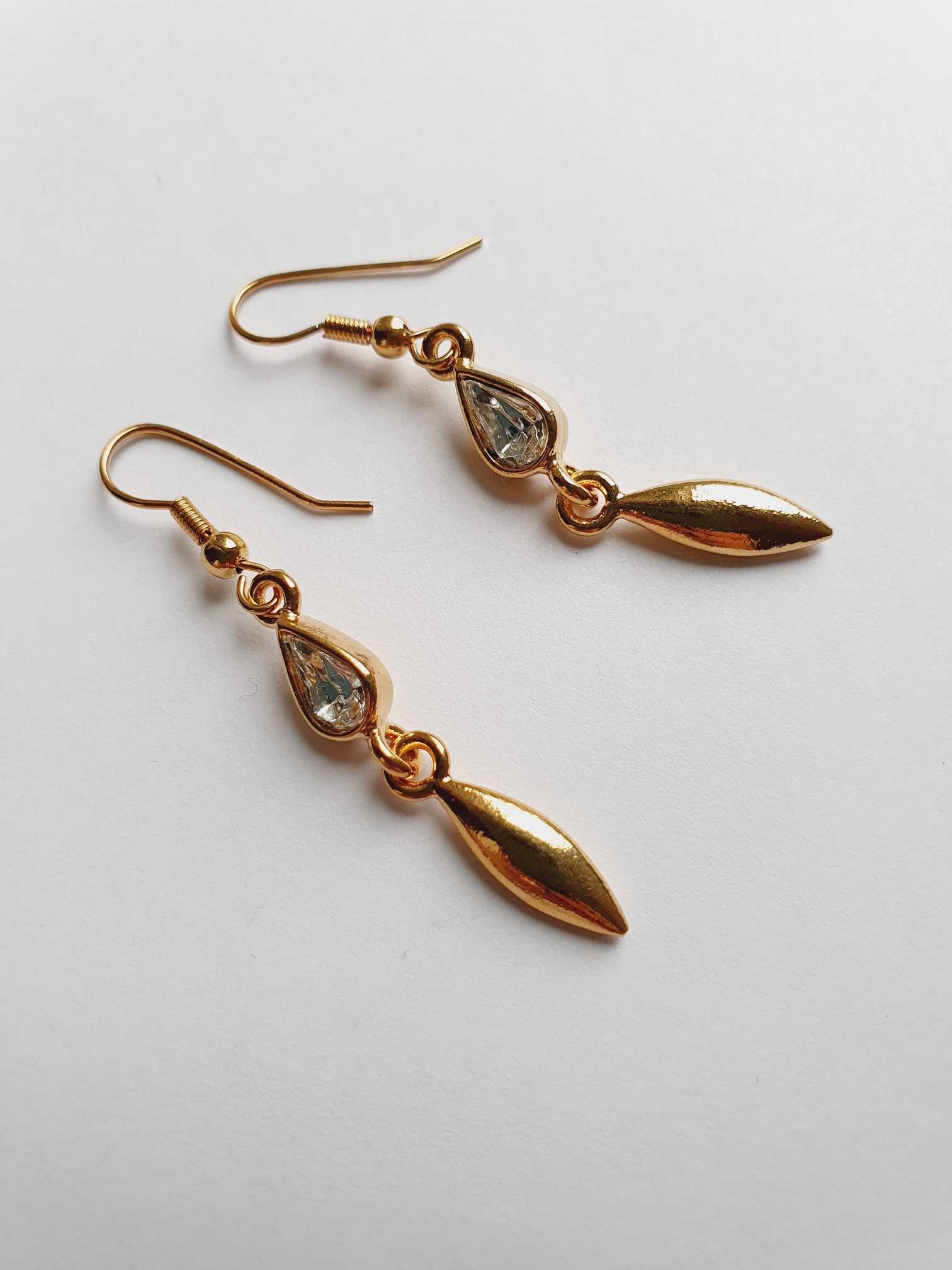 Vintage Gold Plated Drop Crystal Earrings - Image 5